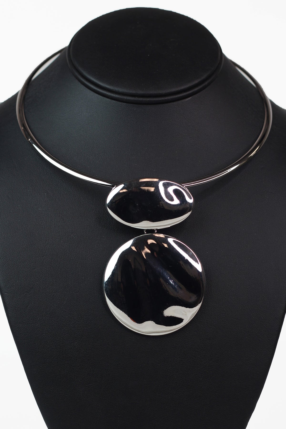 Metal Choker w/ Oval &amp; Round Pendant