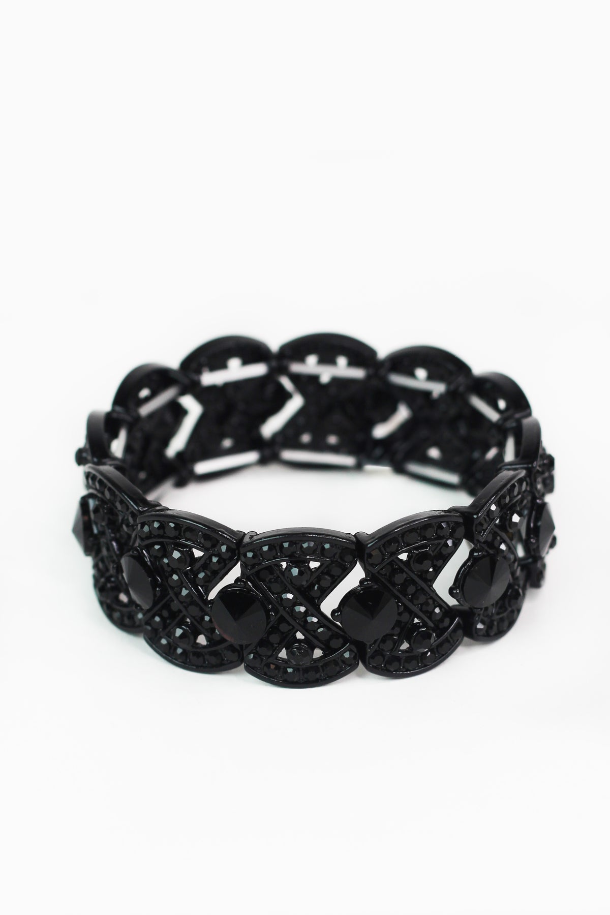X &amp; Round Stones Scalloped Edge Stretch Bracelet
