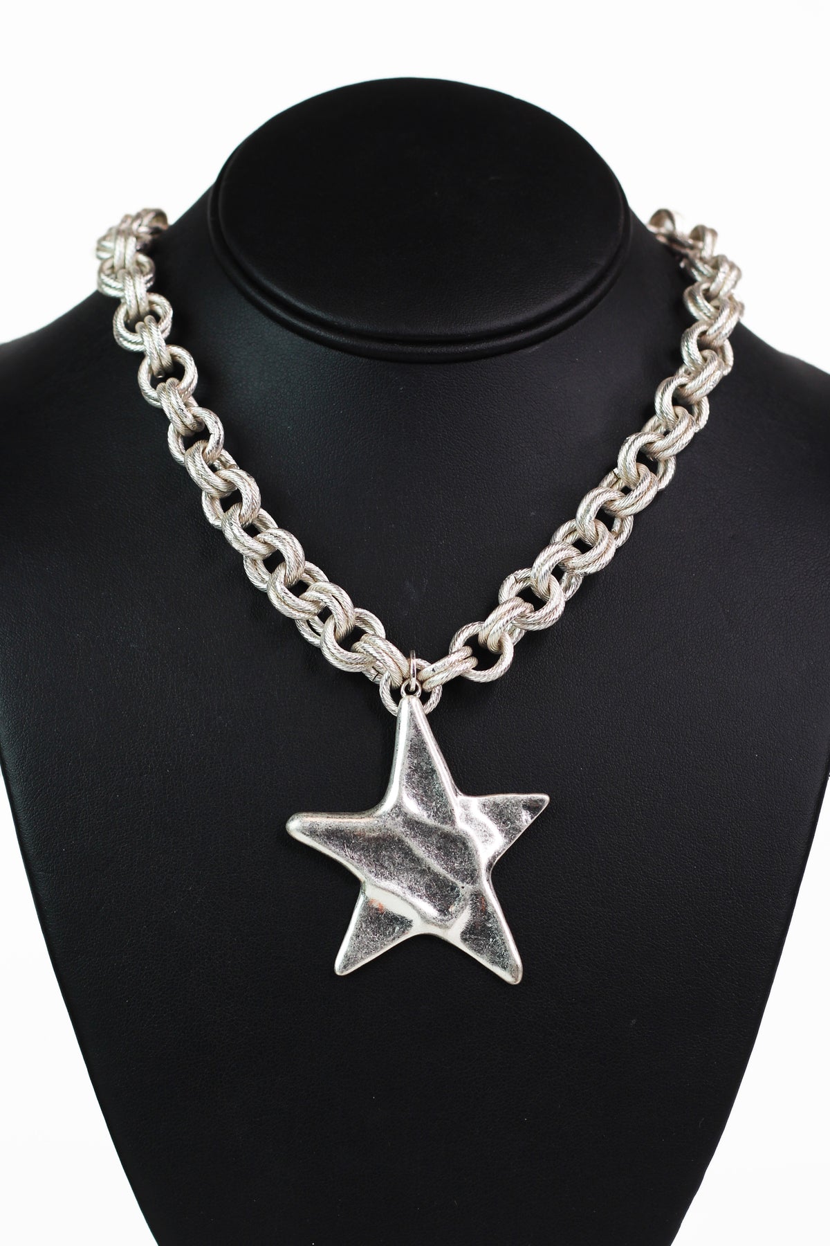 Double Circles Chain Necklace w/ Hammered Star Pendant