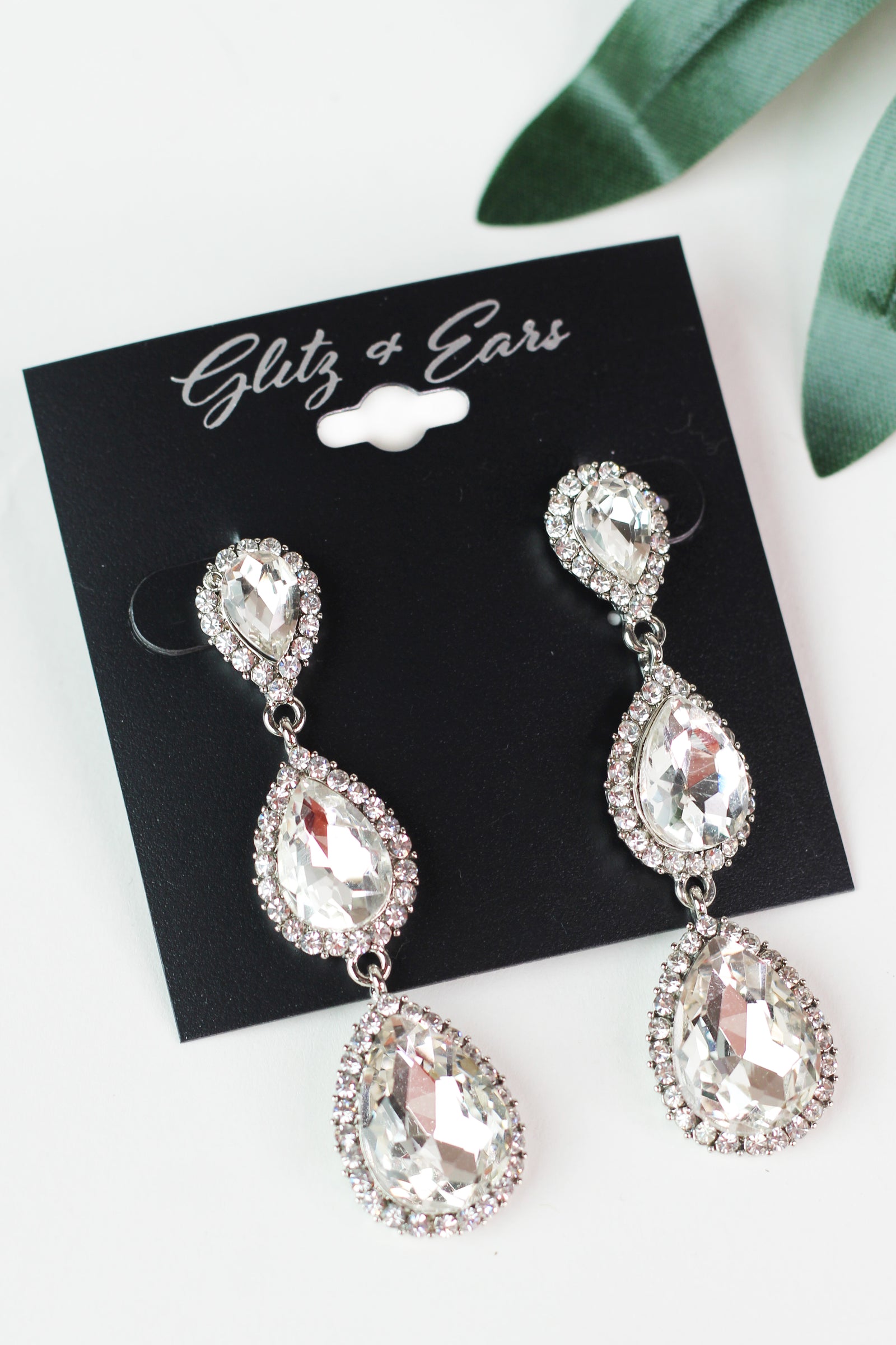 3 Teardrop Rhinestone Trim Earring