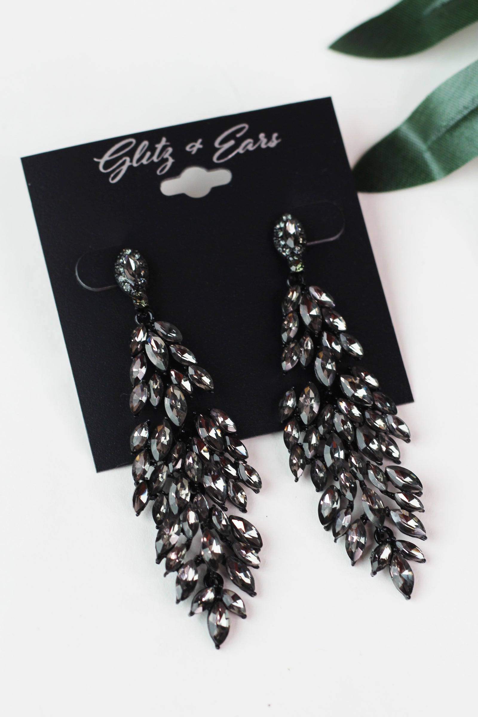 XS Almond Stones Long Earring