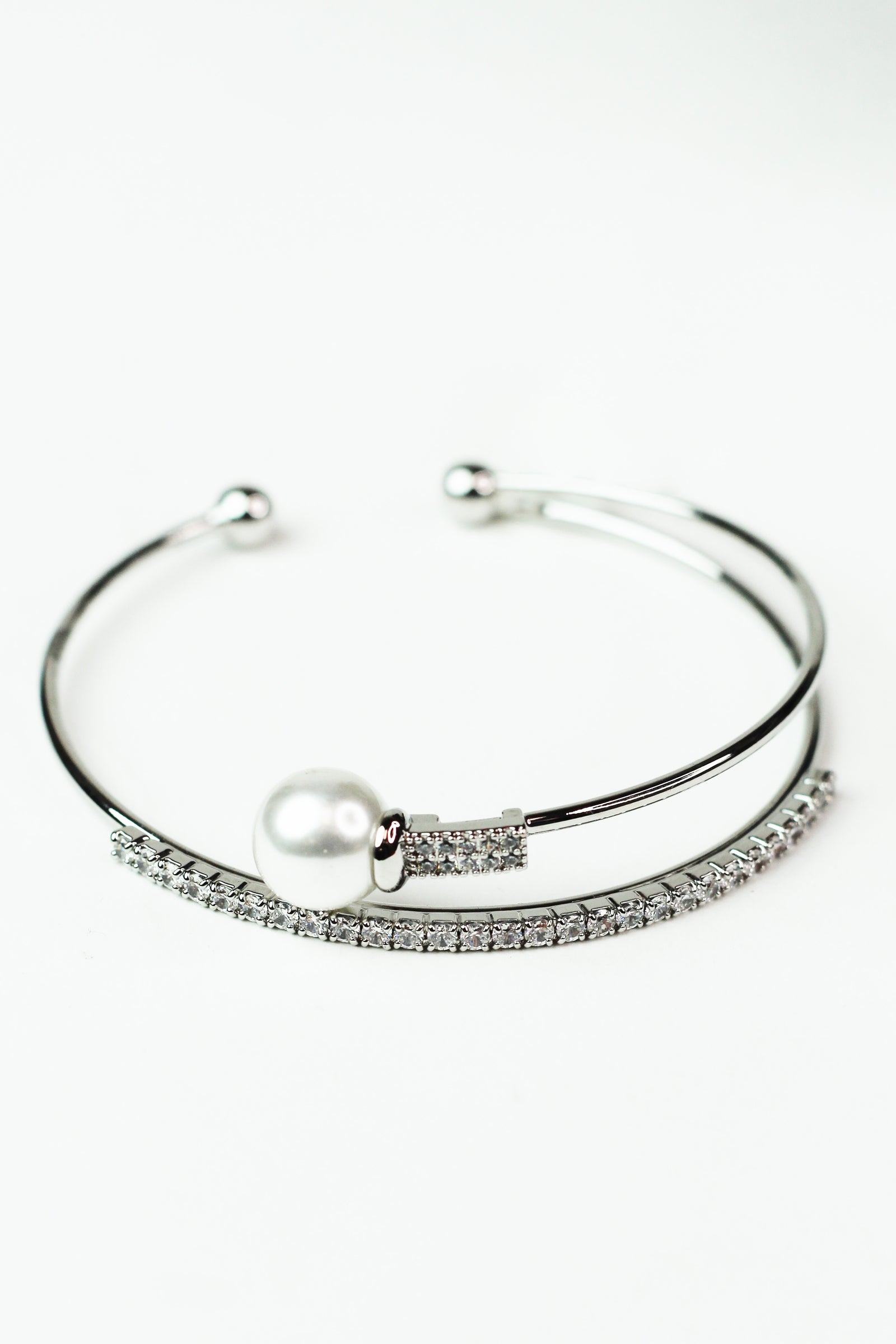 Metal Wire Rhinestone & Pearl Bangle