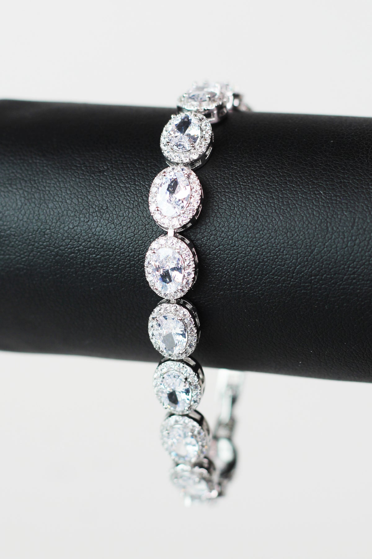 Pave Trimmed Medium Oval Stones Tennis Bracelet