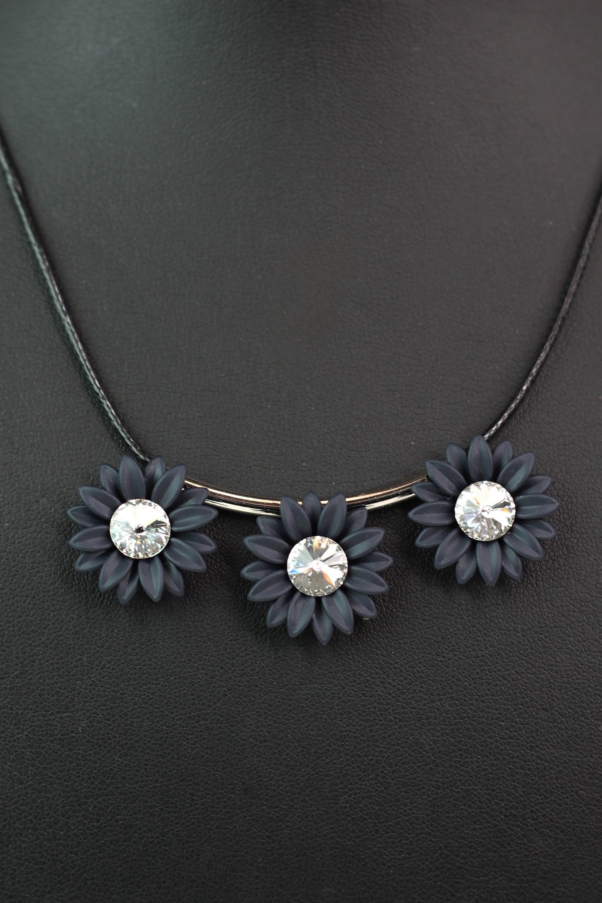 3 Flowers w/ Rhinestone Center Cord Necklace