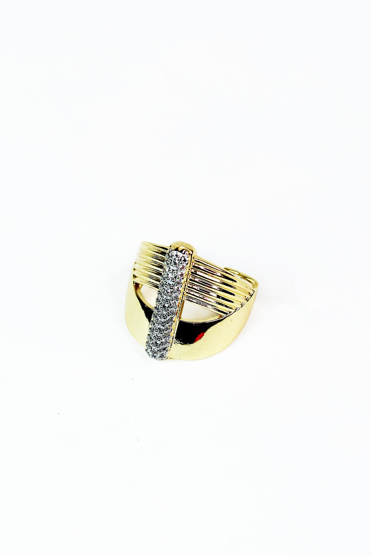 Ribbed &amp; Smooth Curve Ring w/ Pave Center Strip