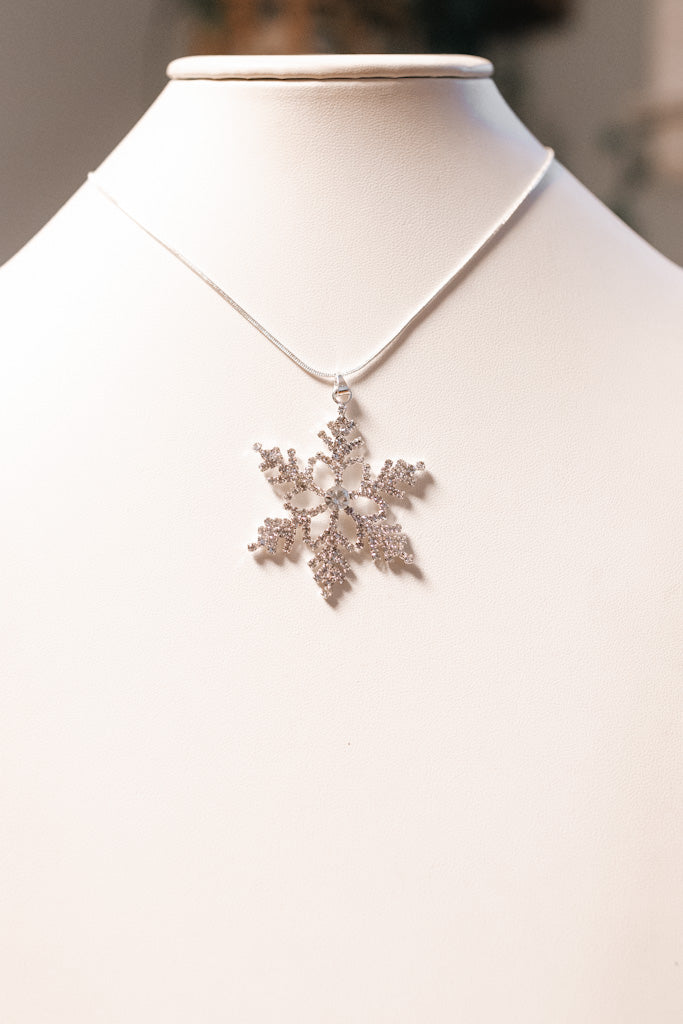 Snowflake Flower Center Necklace