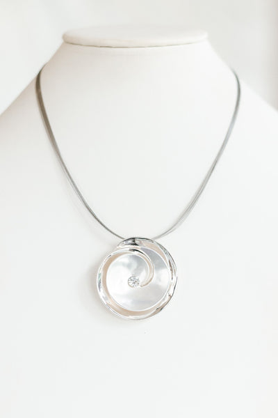 Inner Metal Shell Layer Necklace