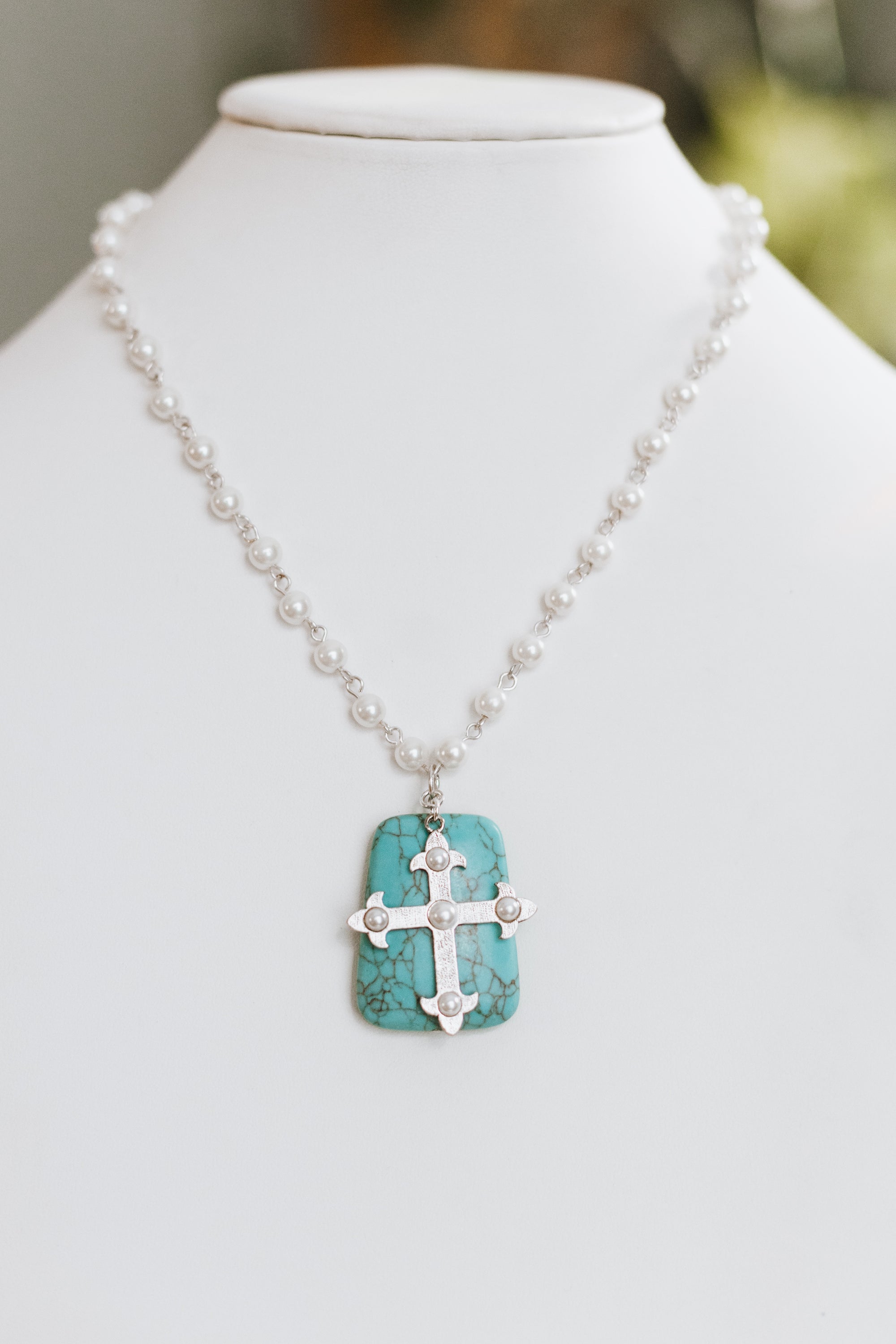 Pearl Choker with Turquoise Stone & Cross