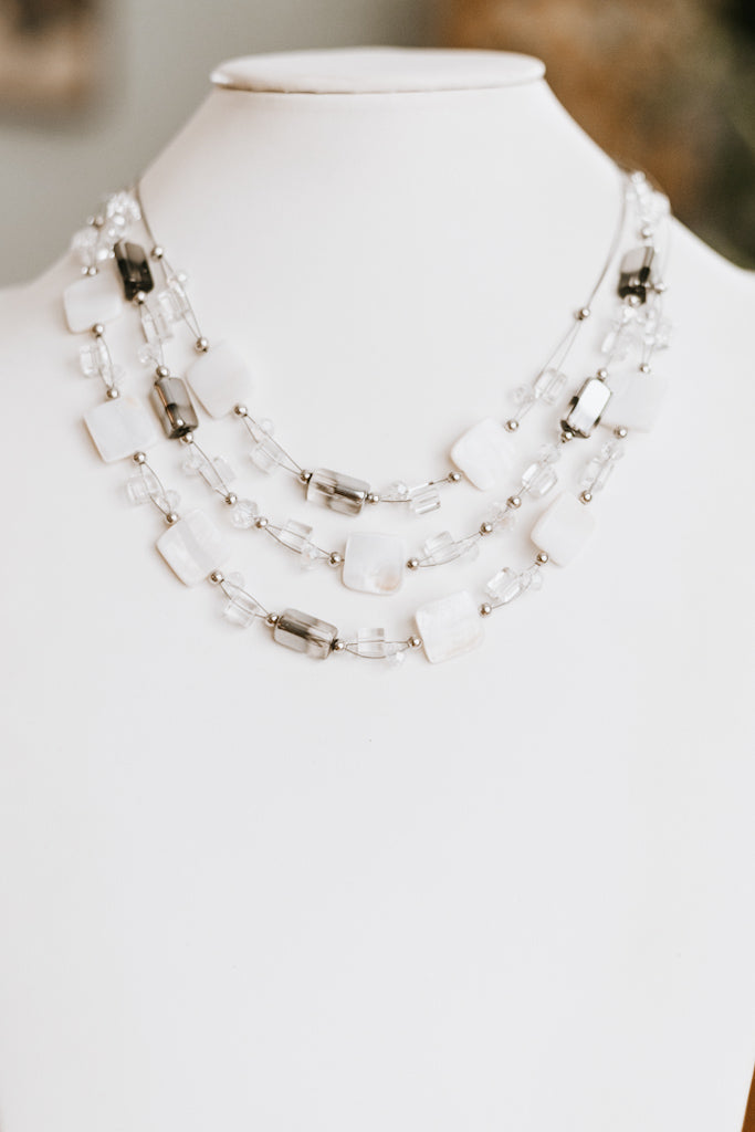 Shell Layered Necklace Set