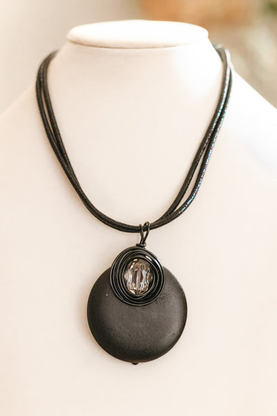 Wired Oval Stone on Circle Wood Necklace