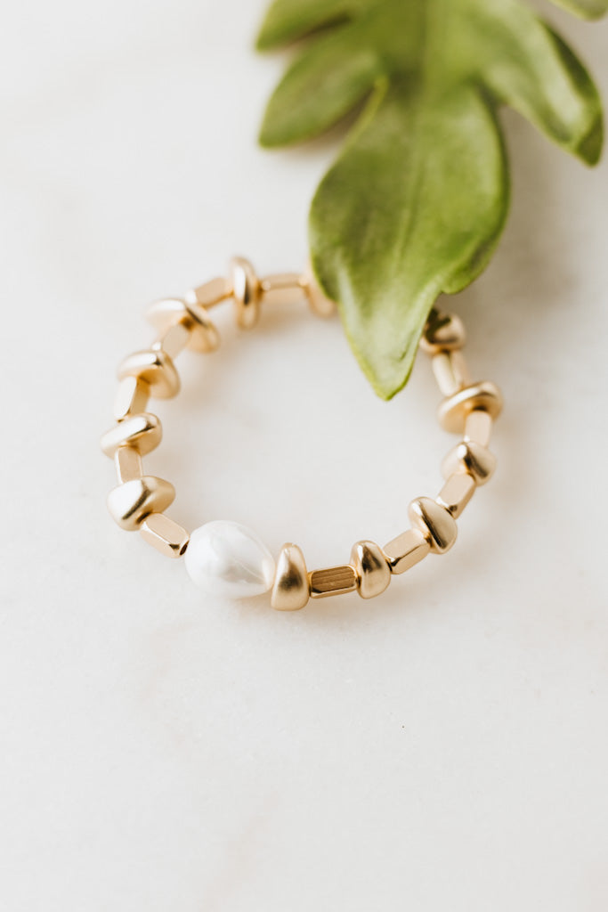 Brushed Metal Iridescent Pearl Stretch Bracelet