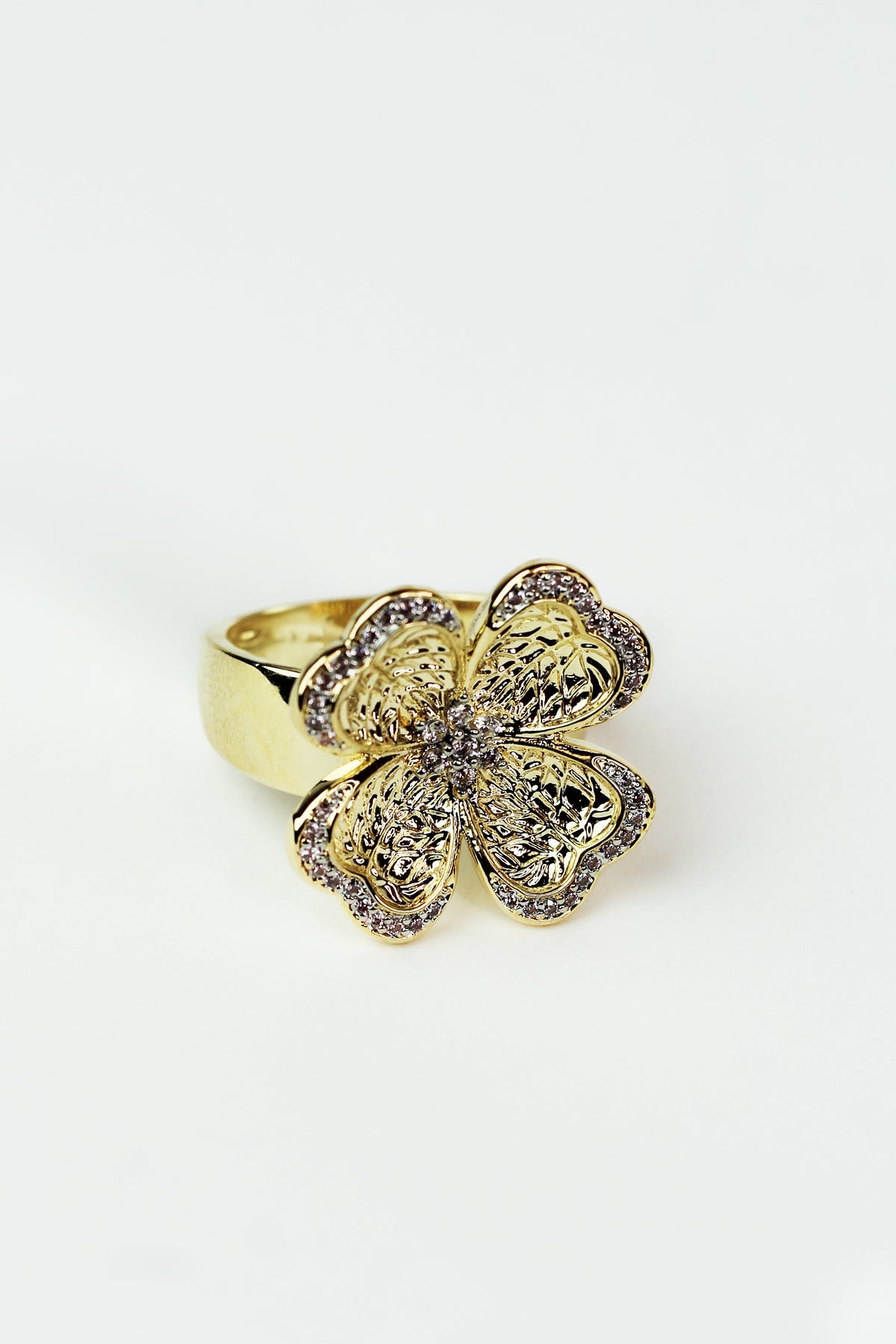 4 Leaf Clover Ring w/ Pave Trim