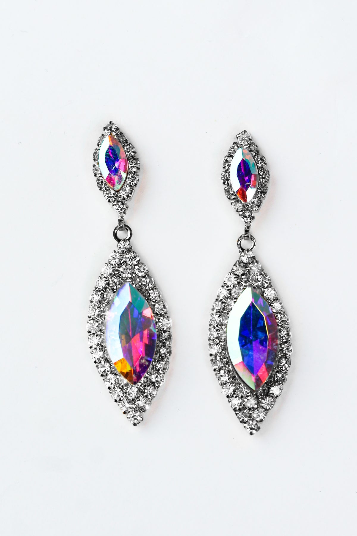 Two Row Trim Almond Stone Middle Earring