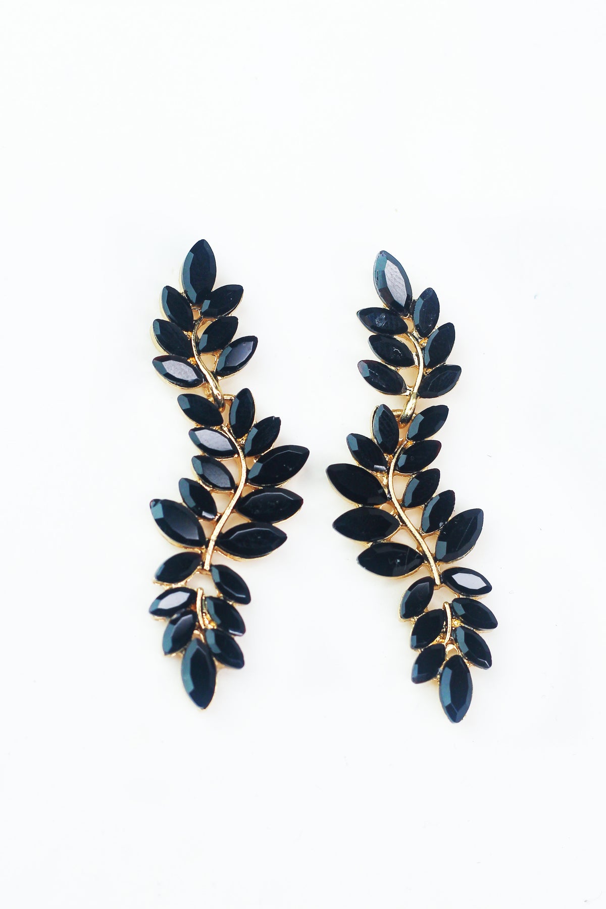 Small Almond Two Row Wavy Long Earring