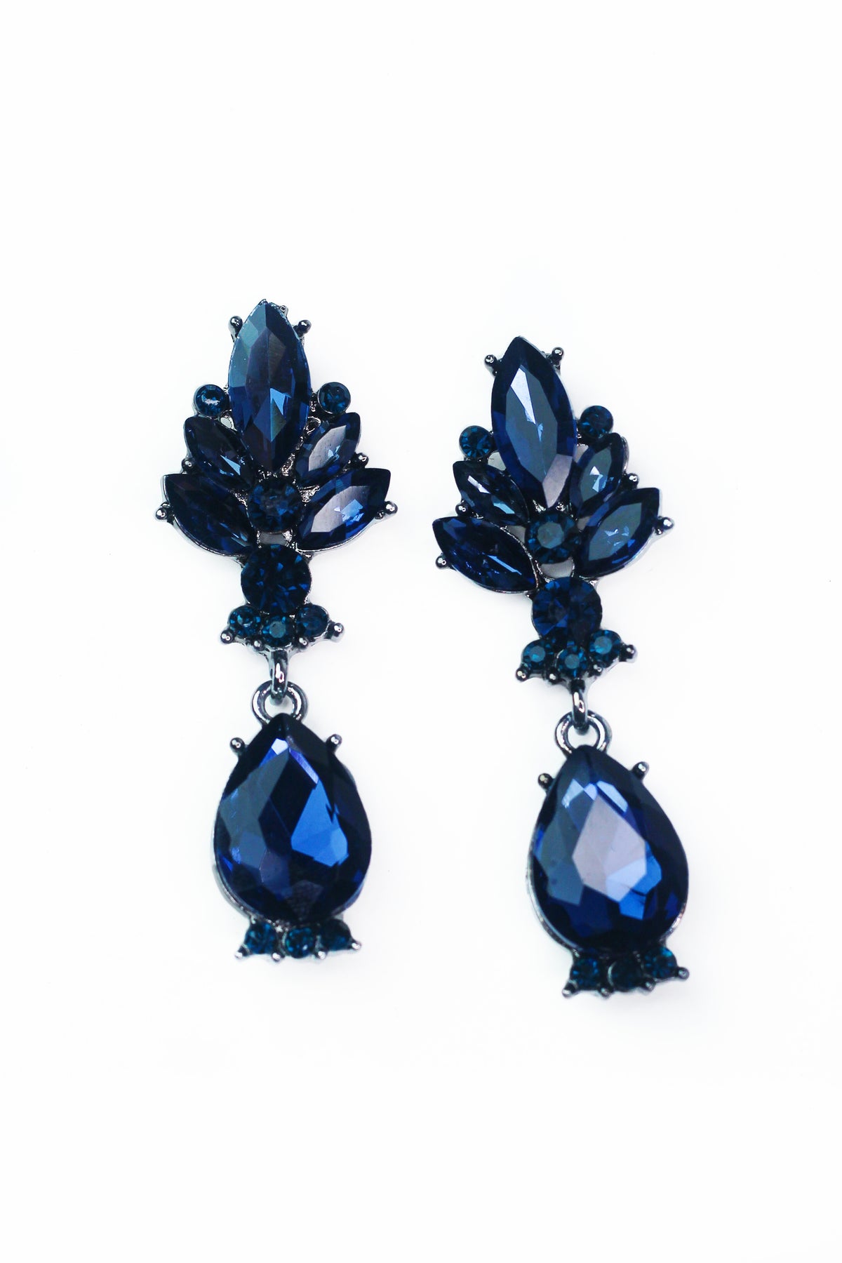 Almond Cluster Top Teardrop Dangle Earring