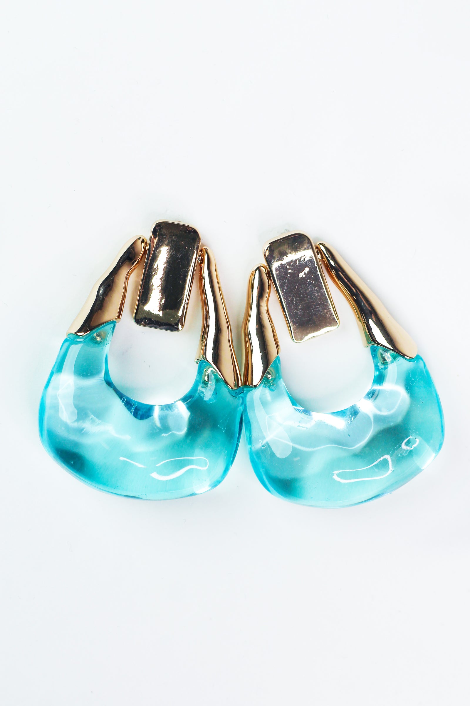 Risen Metal Teardrop Post Earrings