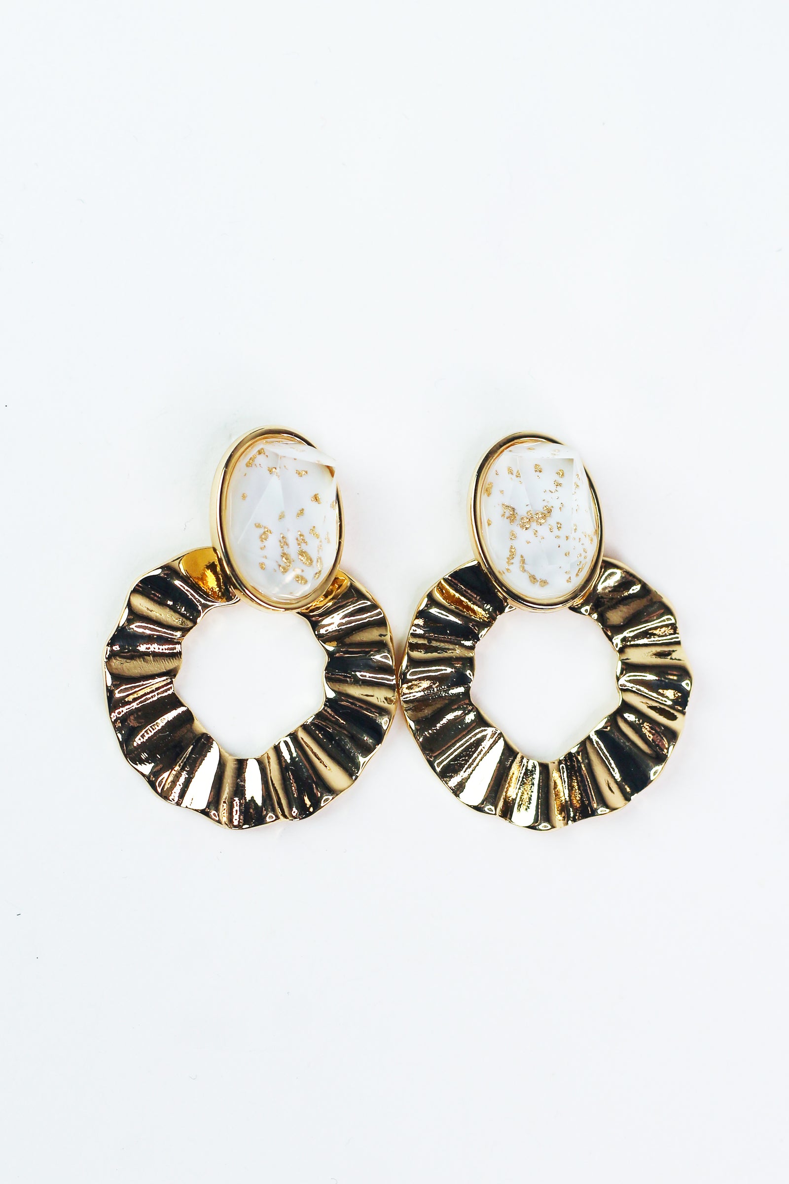 Oval Stone Open Circular Earrings