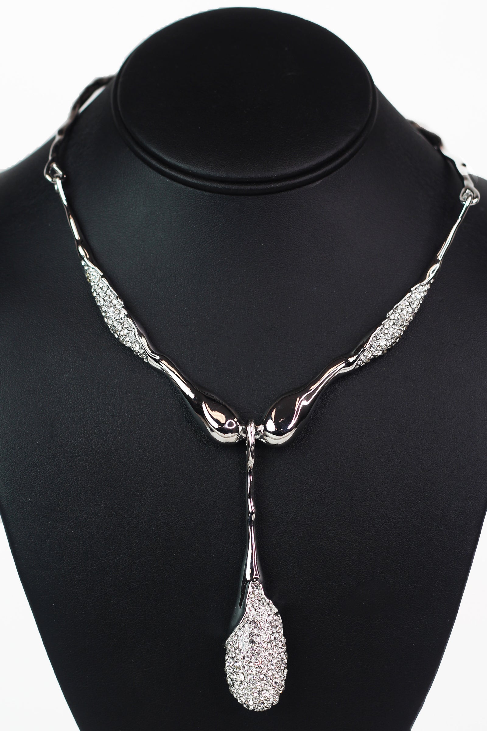 Liquid Design Metal Choker w/ Water Drop Rhinestone Pendant