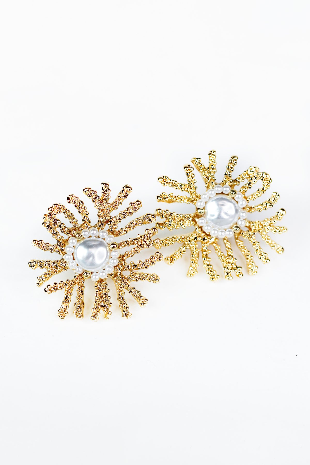 Textured Floral Pearl Earrings