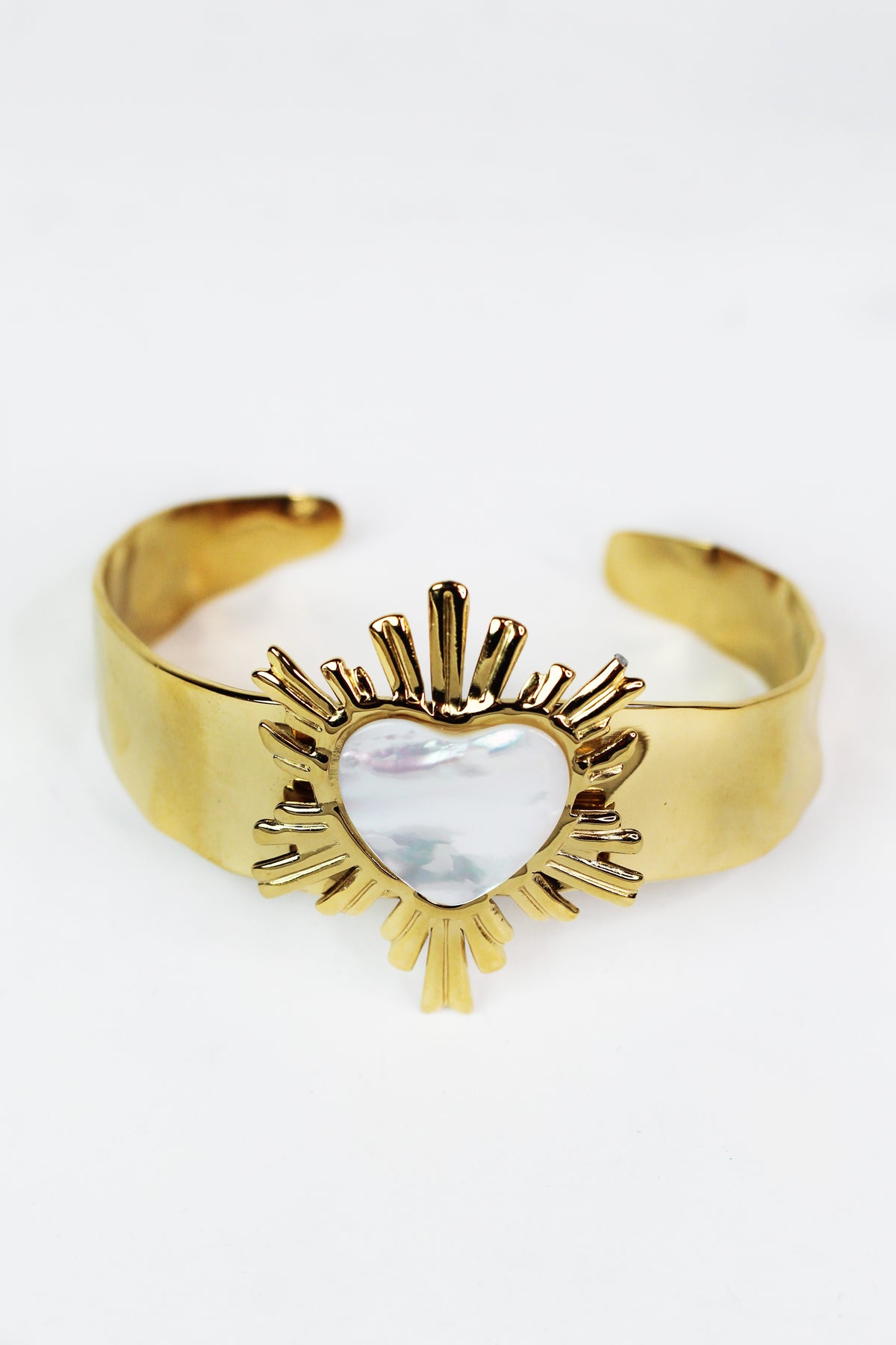 Hammered Metal Sun Pendant Pearl Center Cuff Bracelet