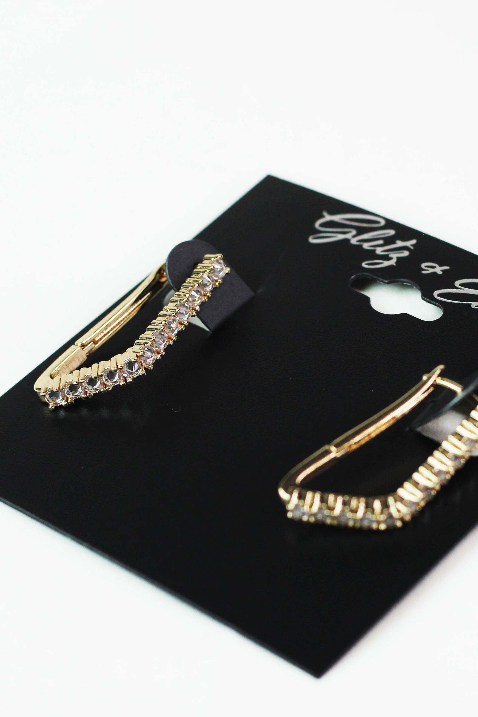 Rhinestone Front Narrow Point Earring