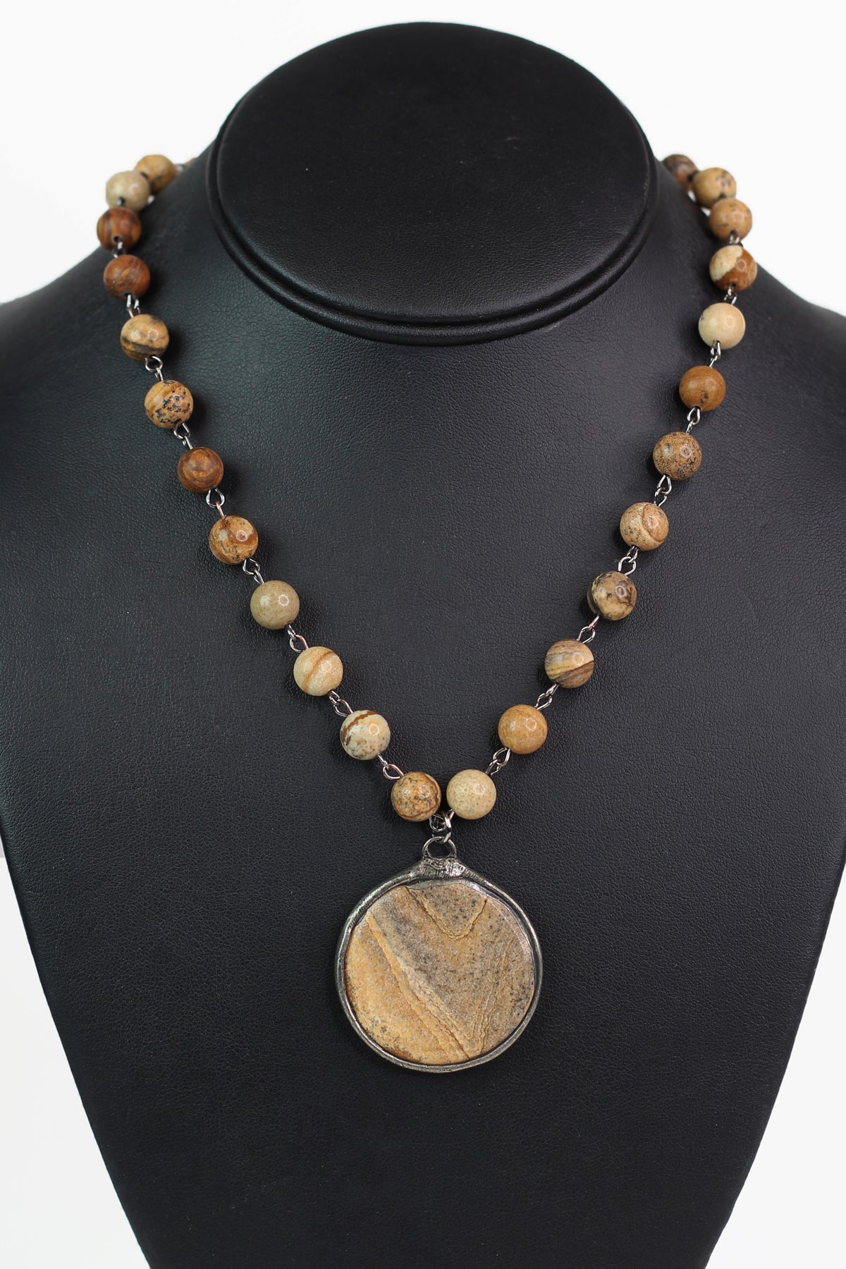 Marble Circle Pendant Beaded Strand Necklace