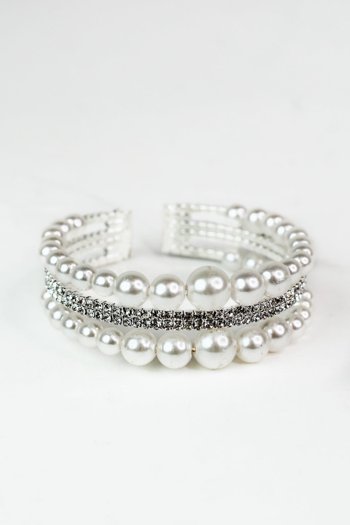 Small to Large Pearl Two Row Middle Cuff