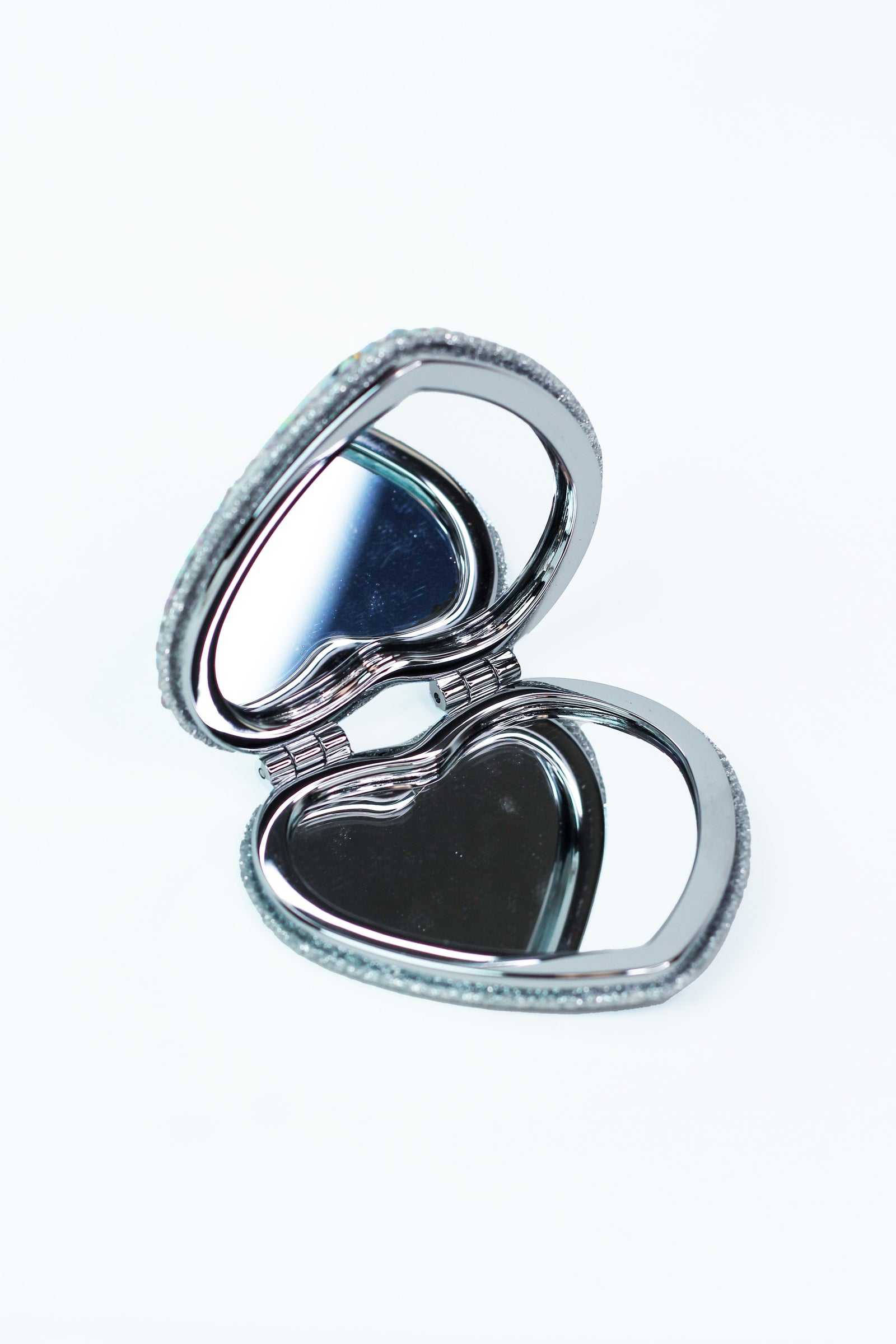 Chunky Rhinestone Heart Shaped Mirror Compact