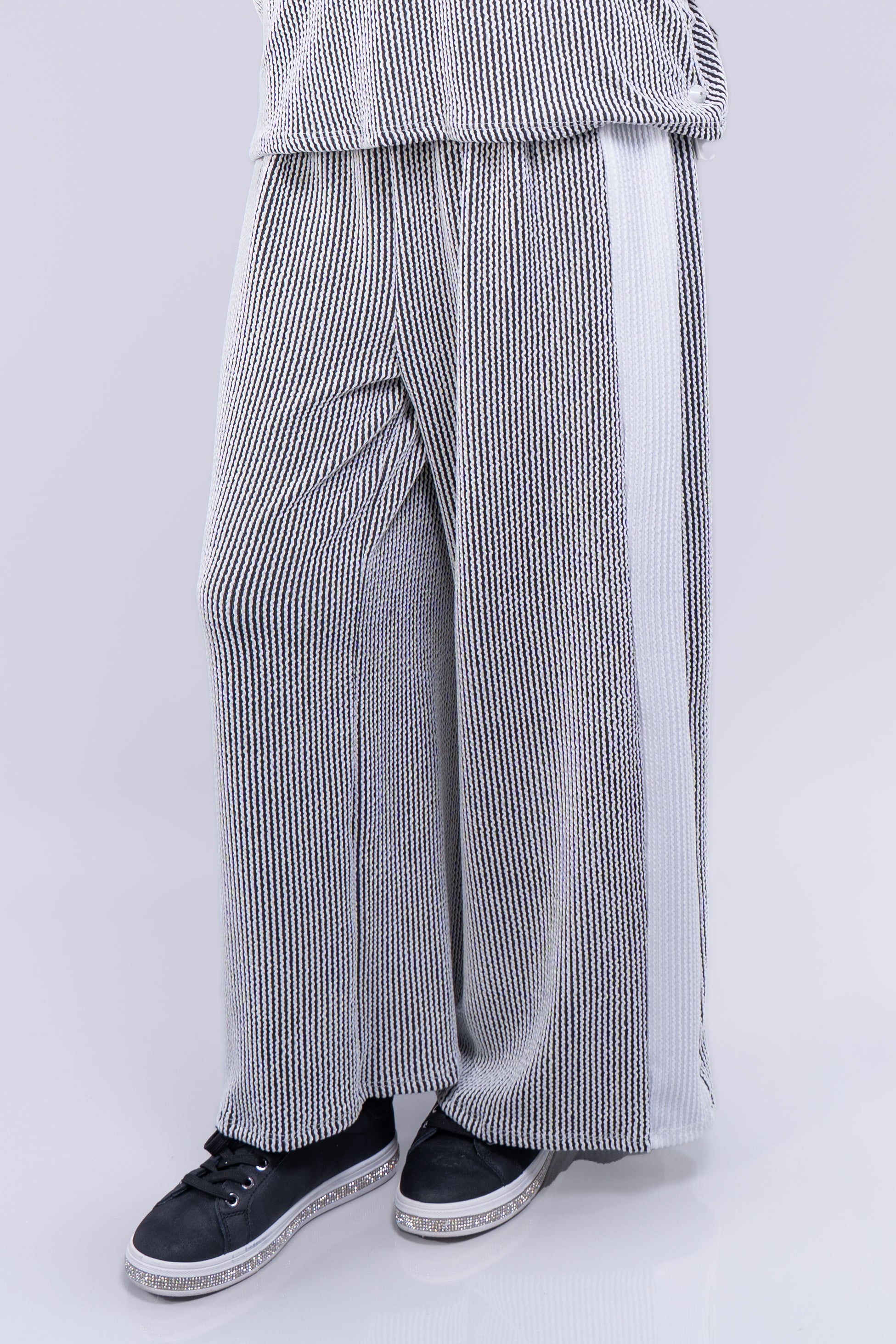 Textured Knit Short Sleeve V-Neck Top & Wide Leg Pants Set