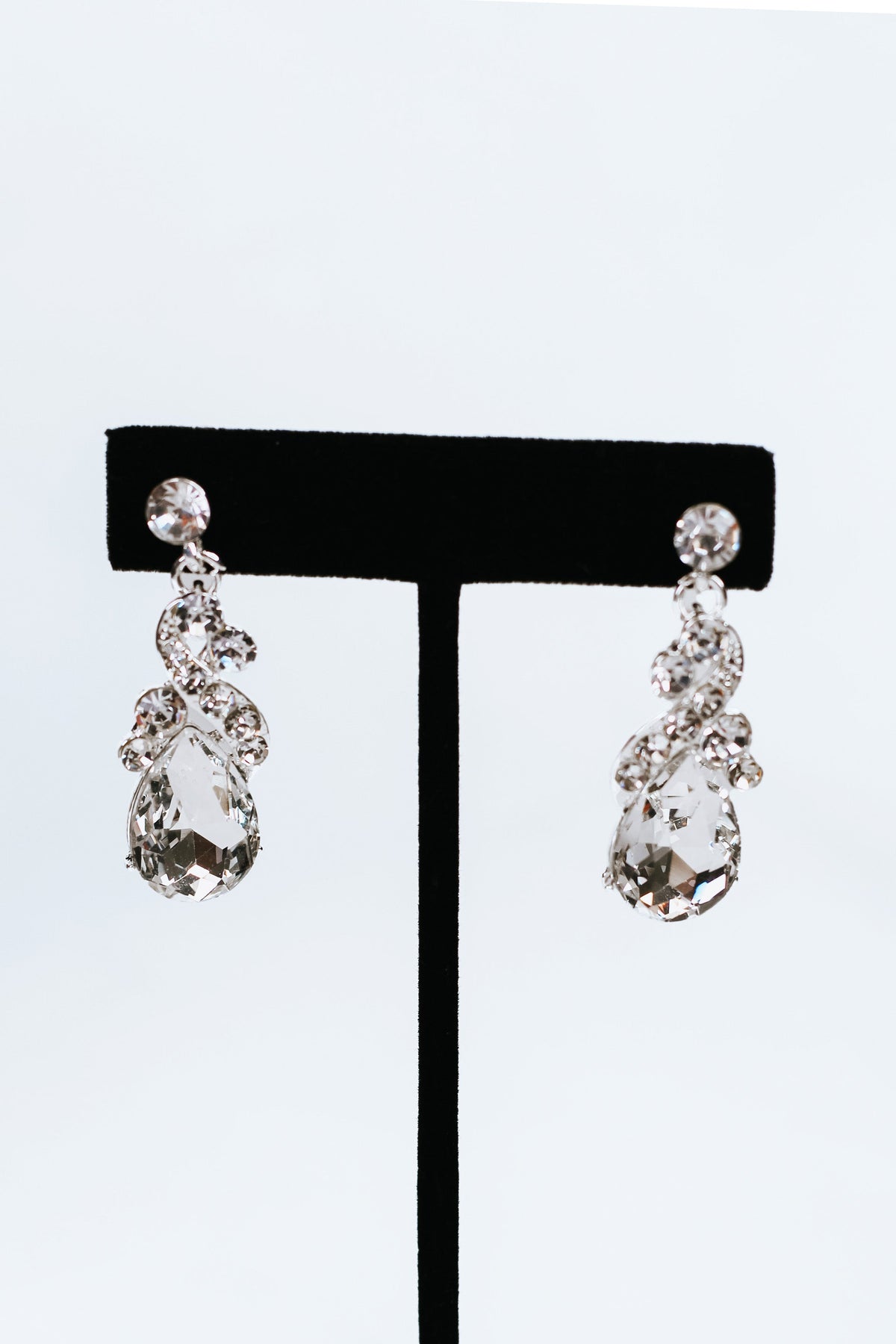 Teardrop Marquis & Rhinestone Swirls Statement Necklace