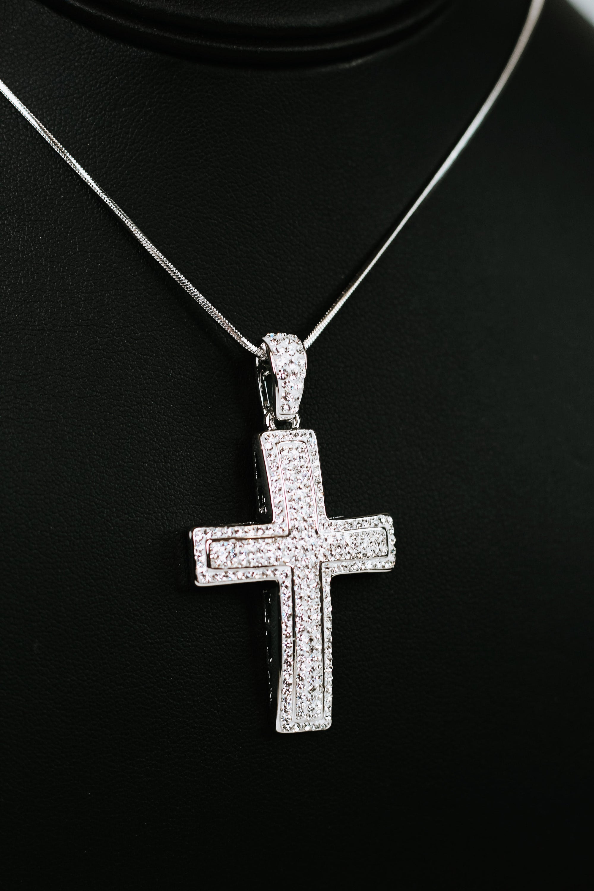 Metal Outline Two Rhinestone Cross Necklace