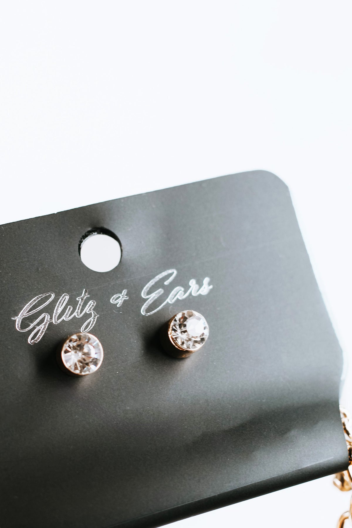 Chain Necklace w/ Metal Flowers & Gemstone Center