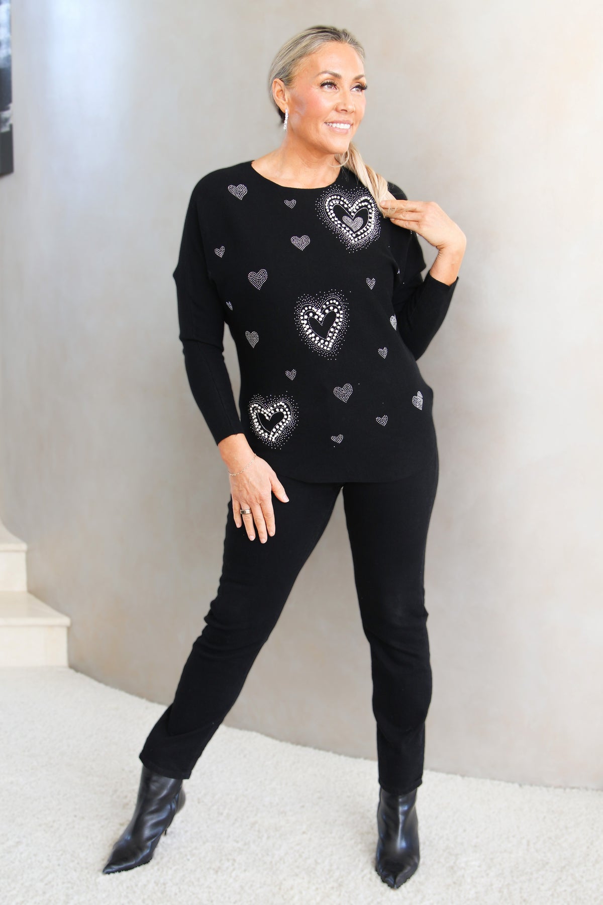 Long Sleeve Pearl & Rhinestone Accent Heart Fitted Knit Top