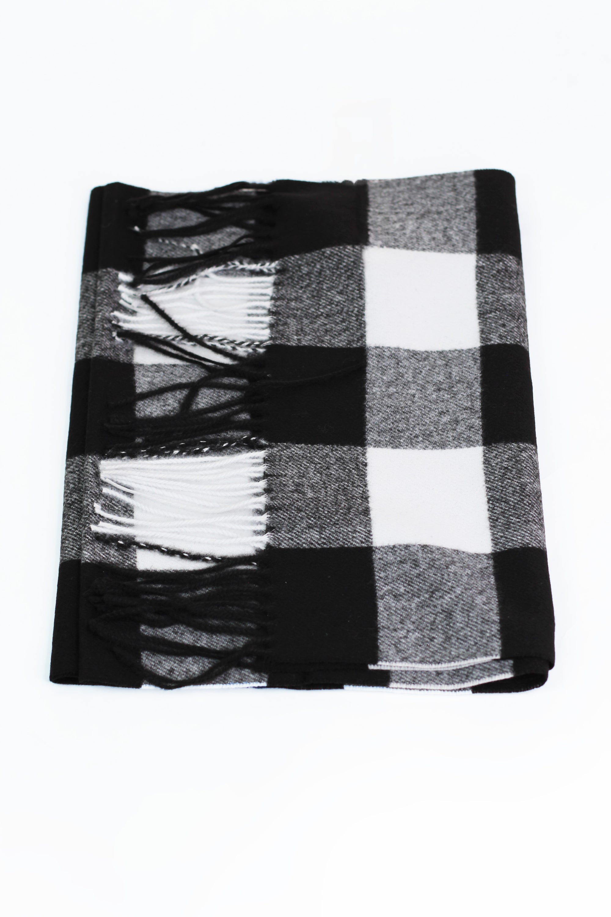 Checkered Tassel Scarf