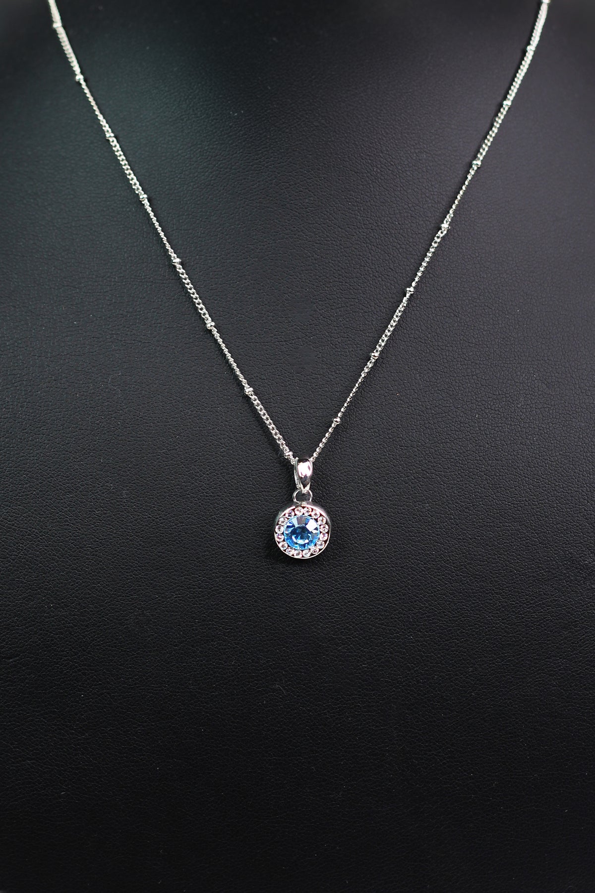 Silver Beaded Necklace w/ Circular Center Stone