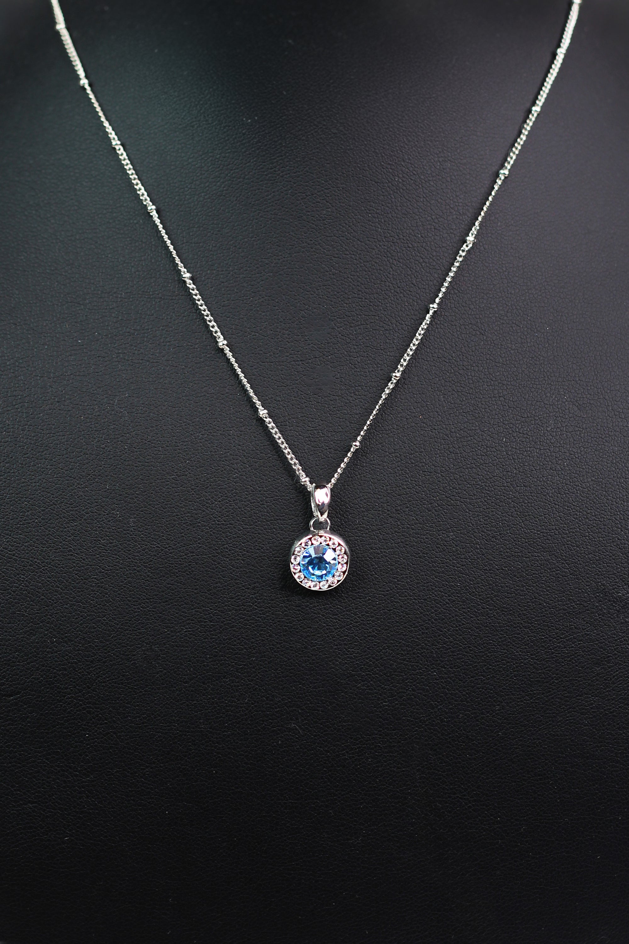 Silver Beaded Necklace w/ Circular Center Stone