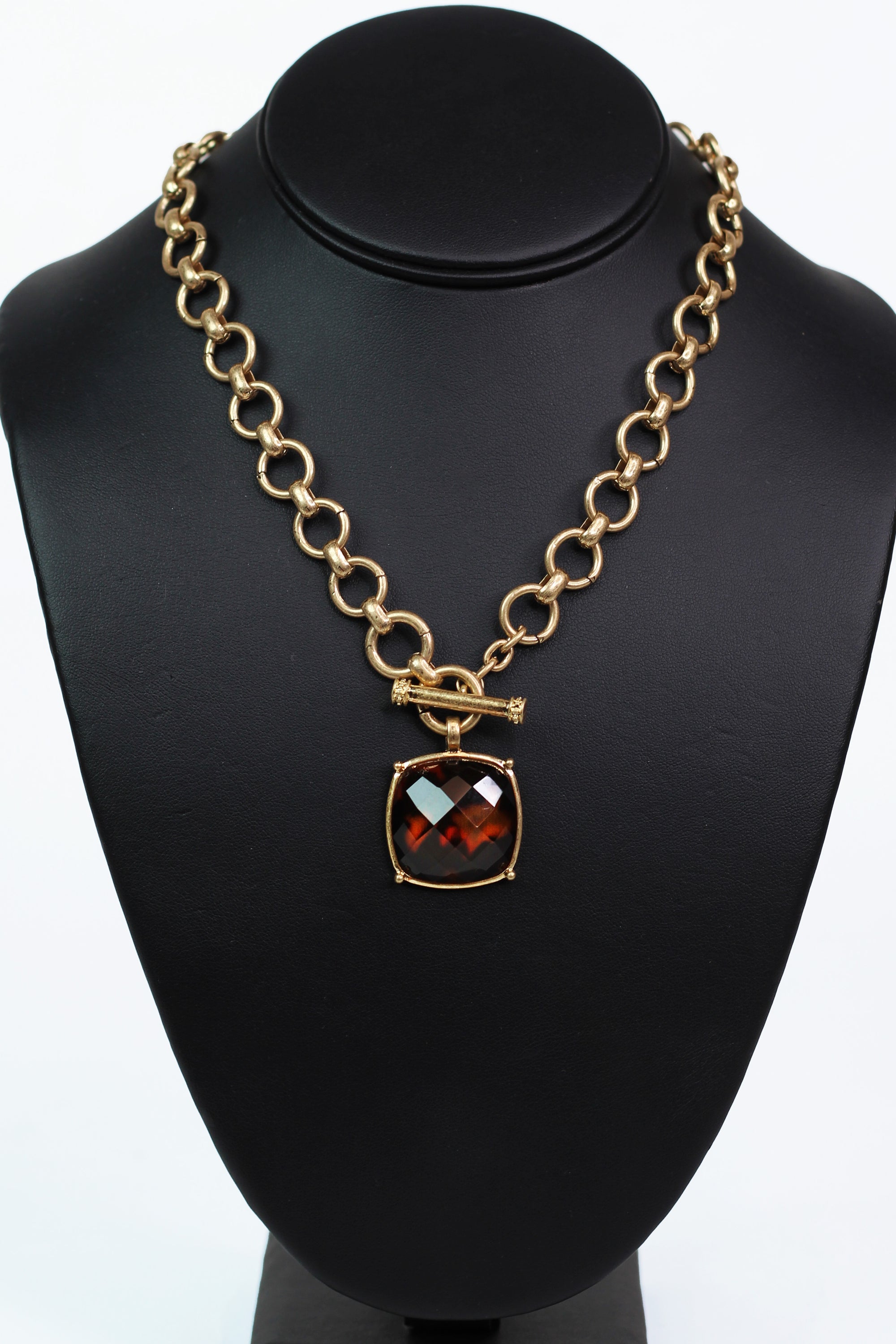 Circle Link Chain & Square Gemstone Toggle Necklace