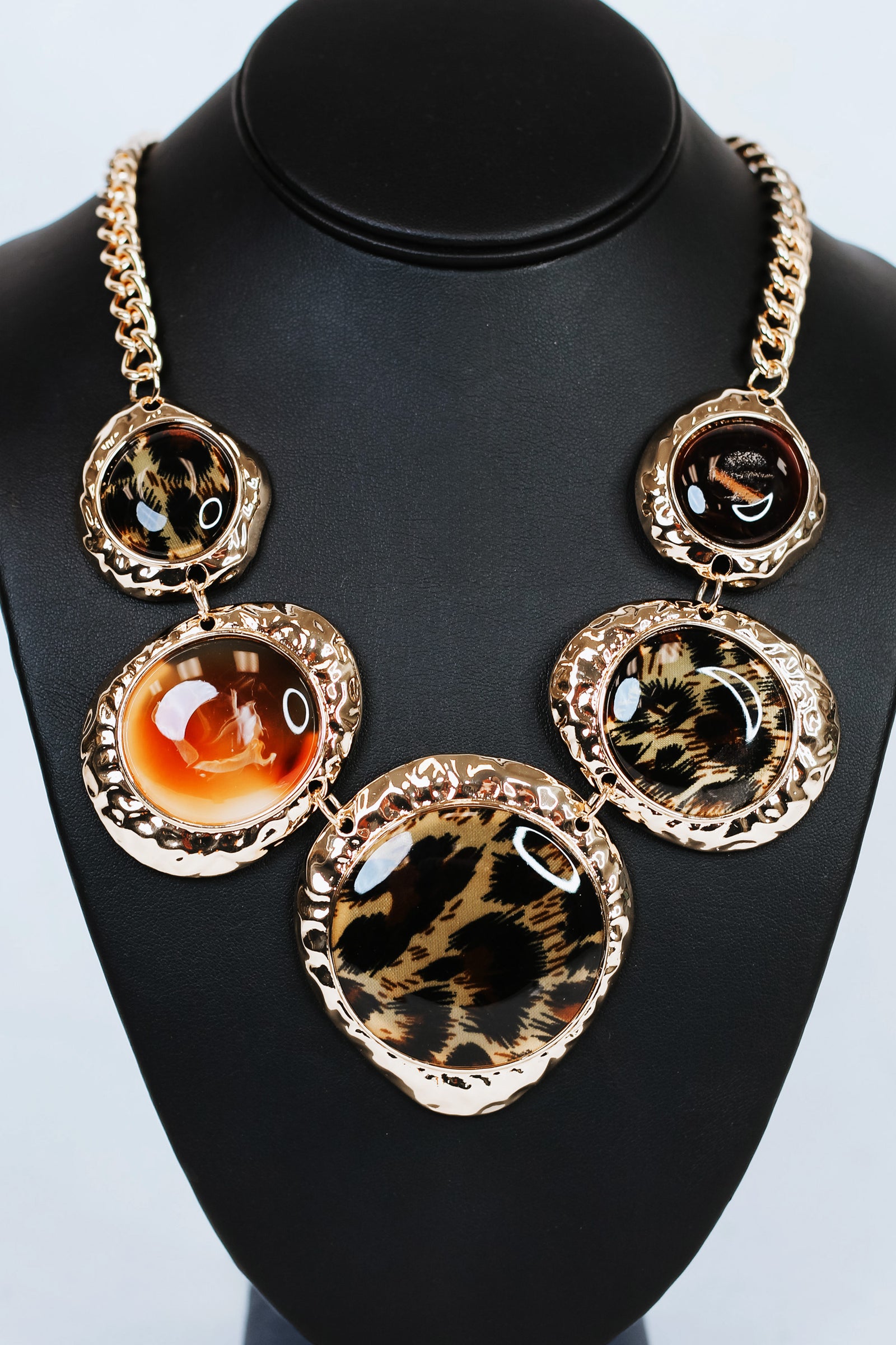 Metal Trimmed Leopard Circles Necklace