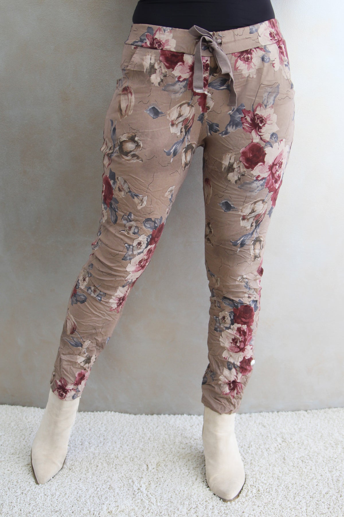 Floral Print Crinkle Joggers