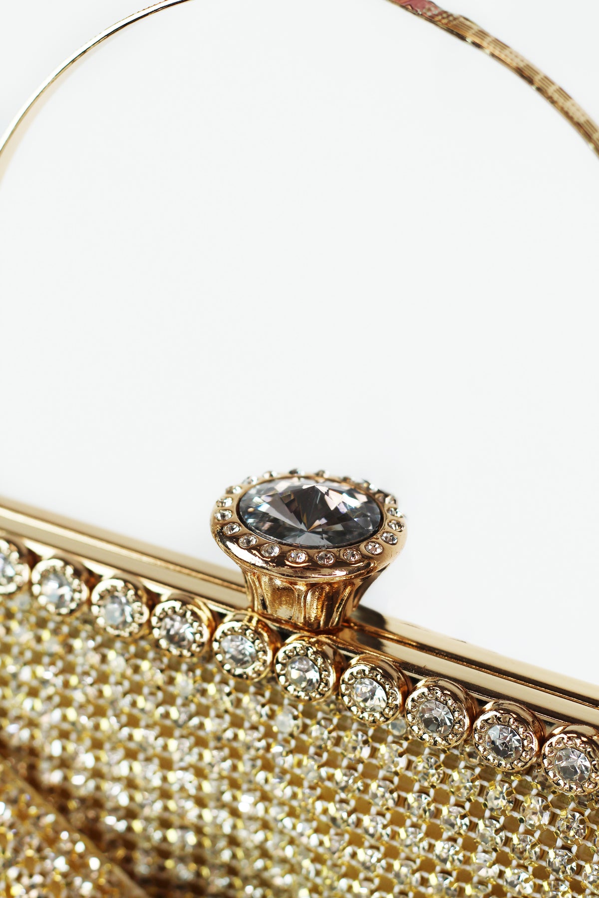 Rhinestone Mesh Clutch w/ Front Bow & Jewel Closure