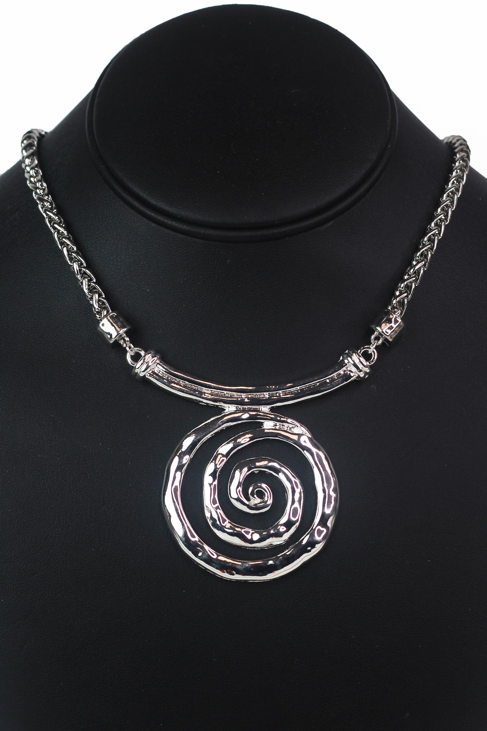 Hammered Swirl Pendant Necklace