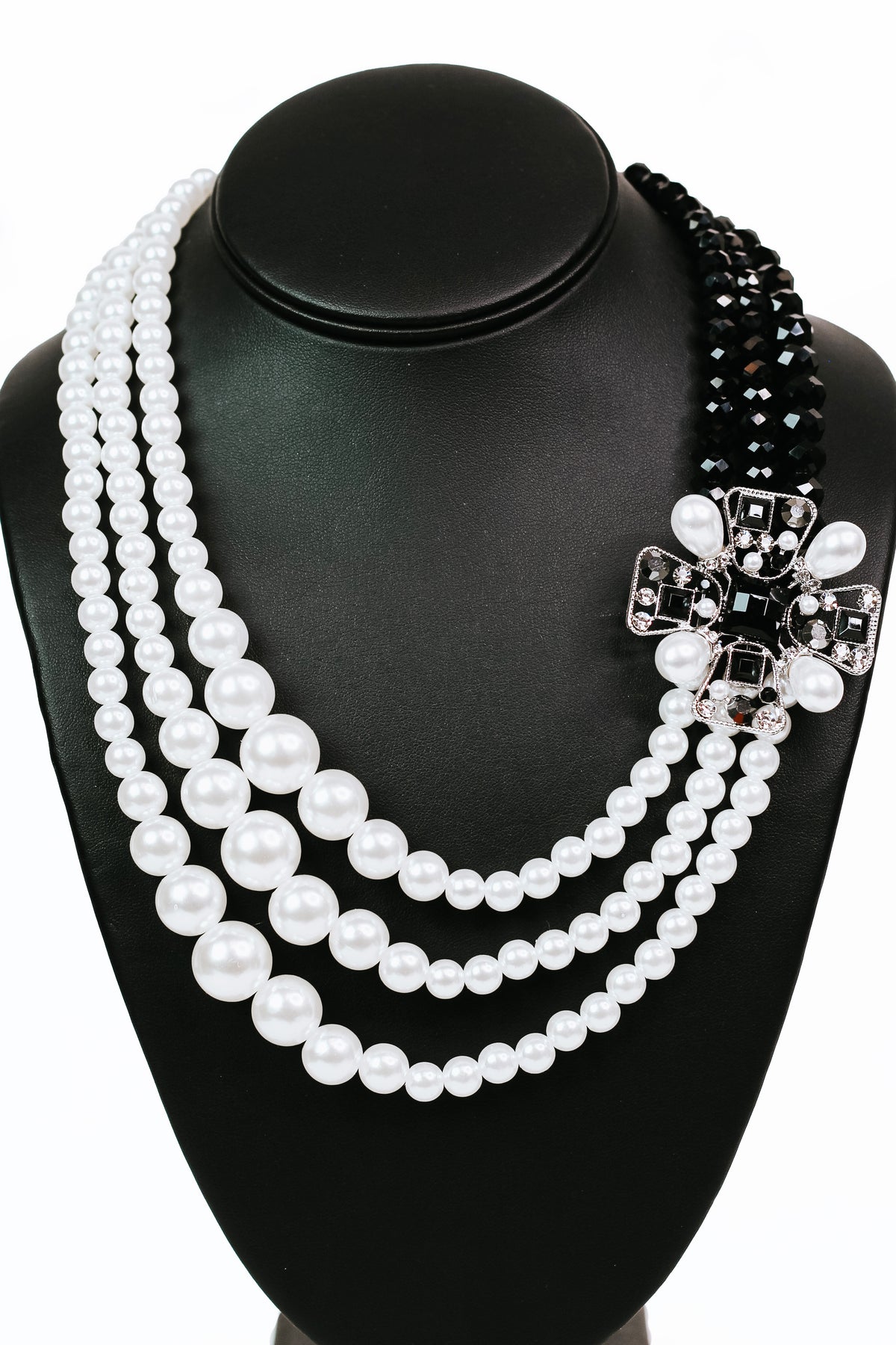 Pearl &amp; Bead Necklace &amp; Pendant