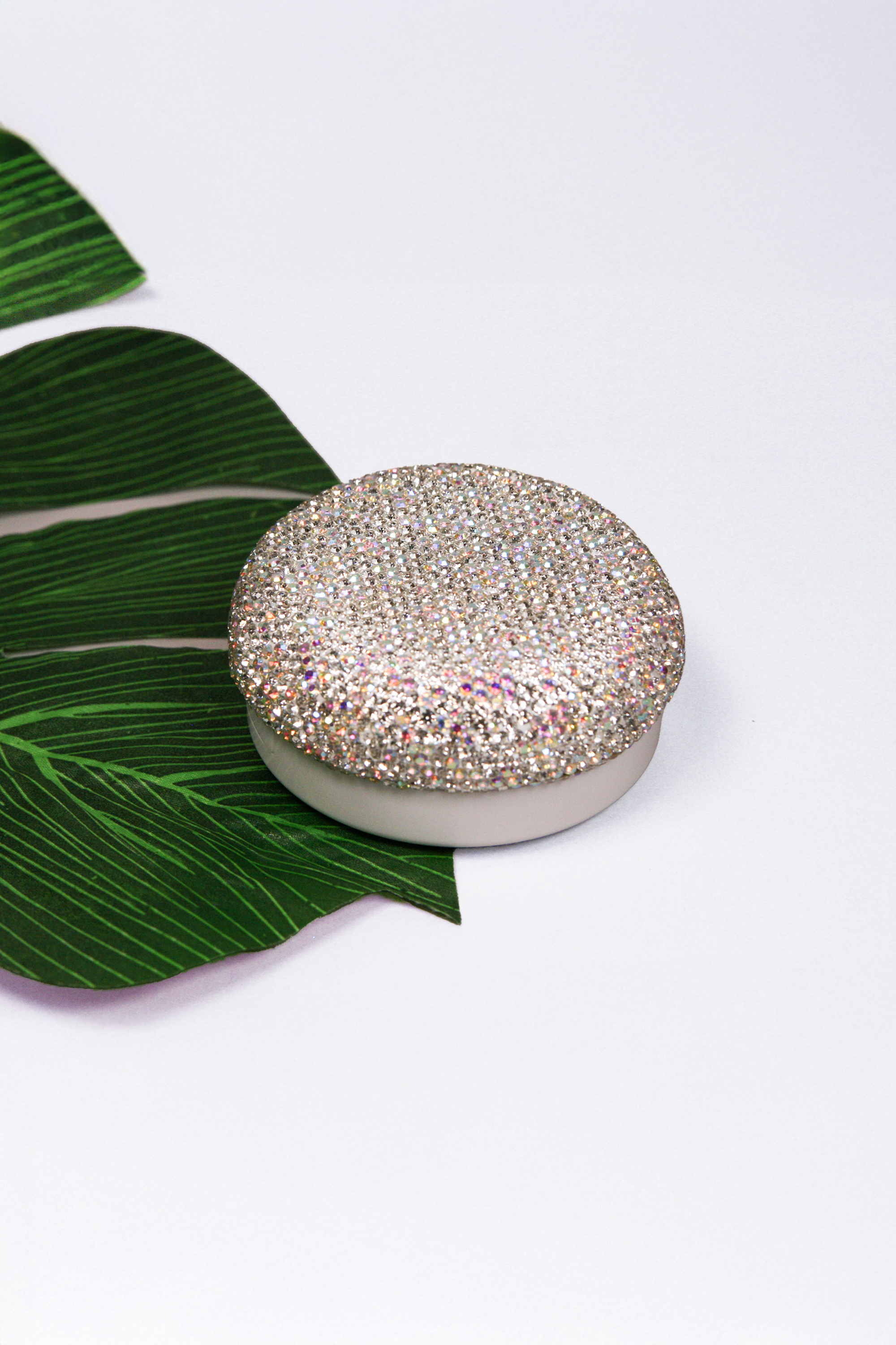 Rhinestone Circle Different Day Pill Box