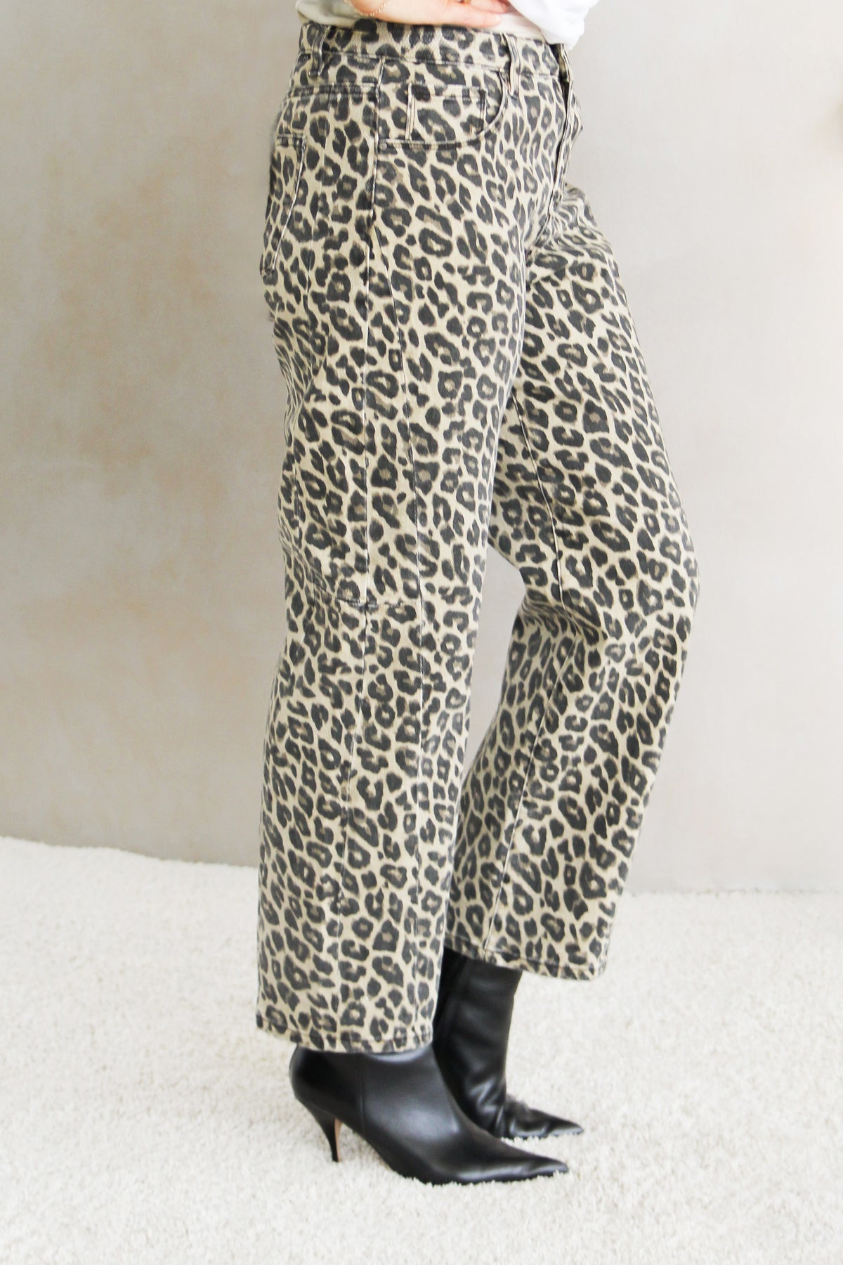 Loose Ankle Leopard Print Barrel Jeans