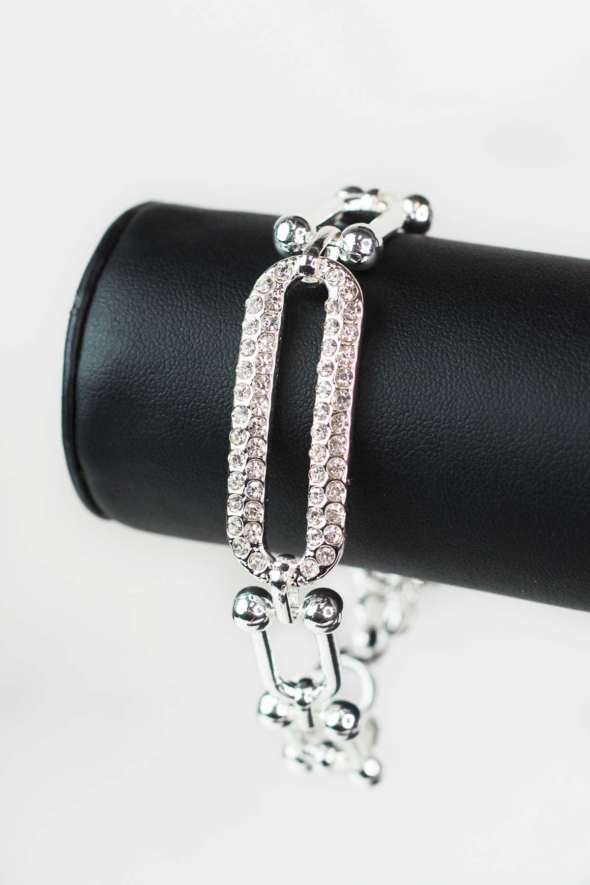 Open Rhinestone Middle U Link Bracelet