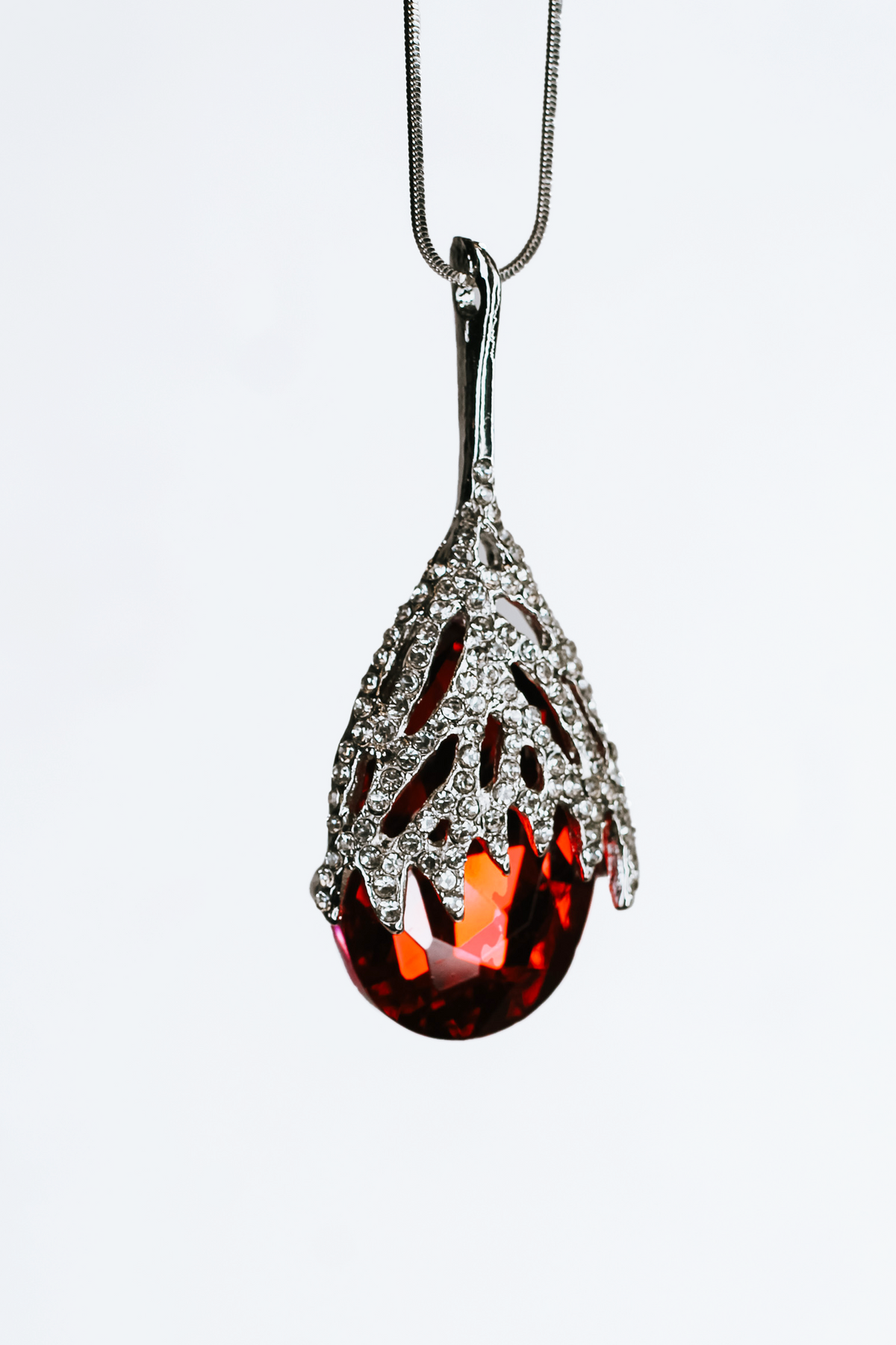 Teardrop Rhinestone Layered Pendant Necklace