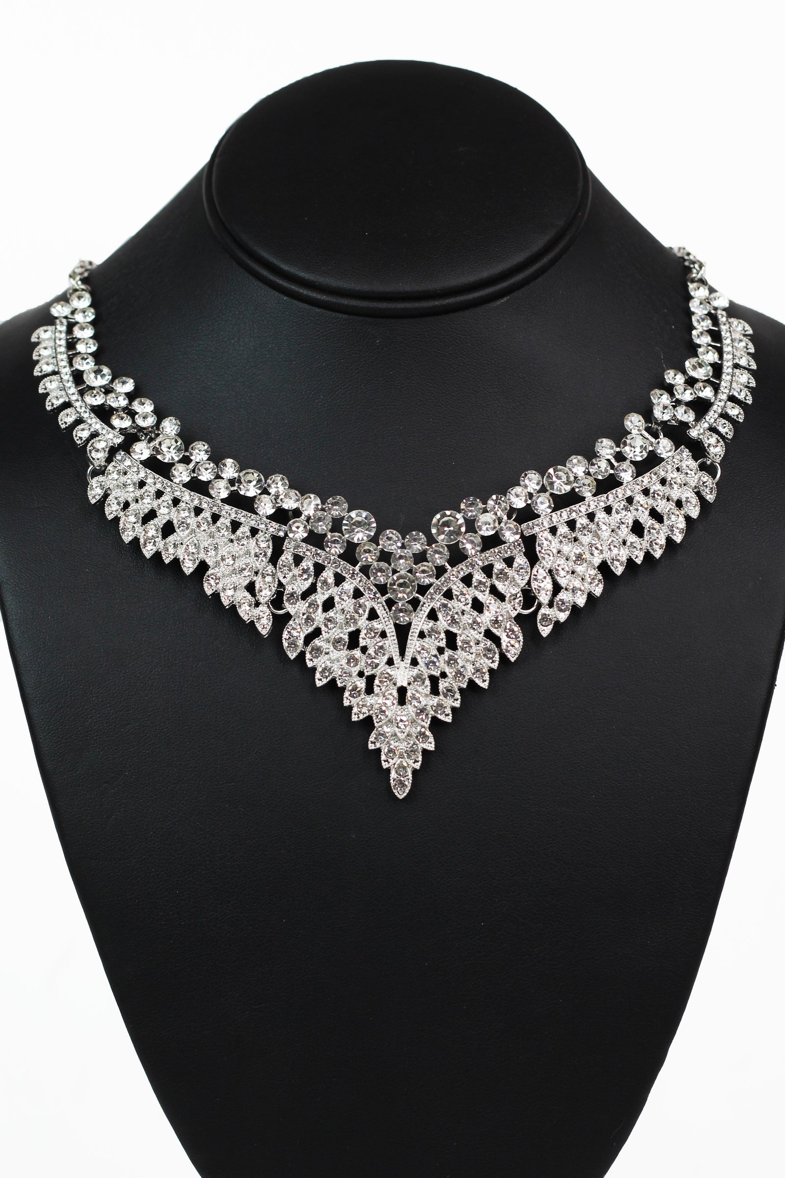 Middle Dip Rhinestone Necklace Set - Glitz & Ears Boutique