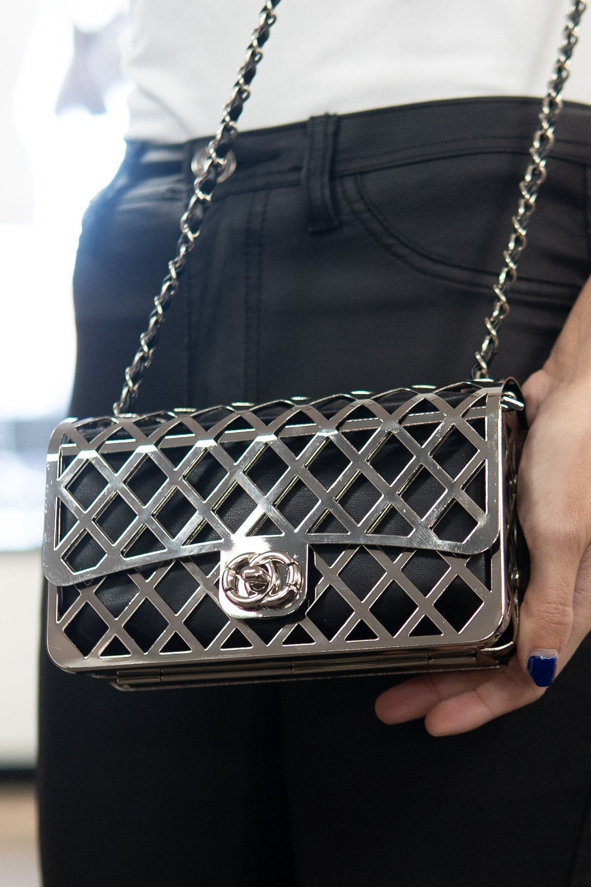 Metal Diamond Design Cut Out Purse