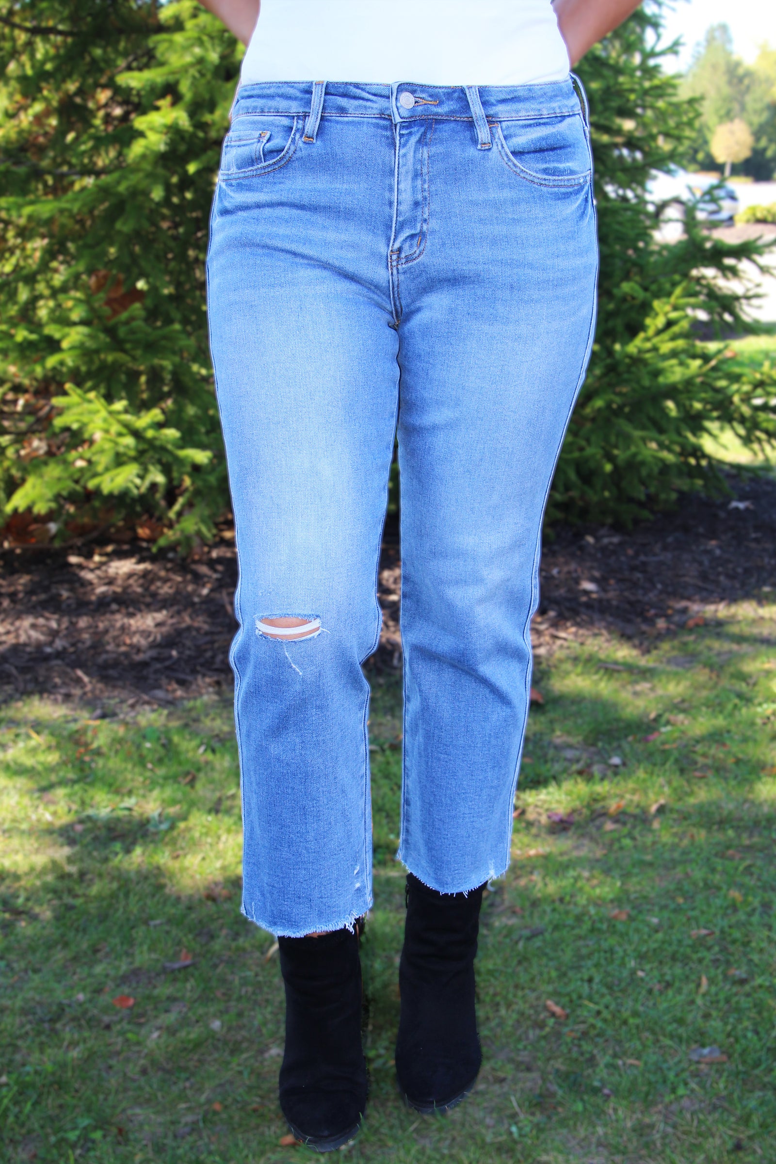 Distressed High Rise Slim Straight Jeans w/ Raw Hem