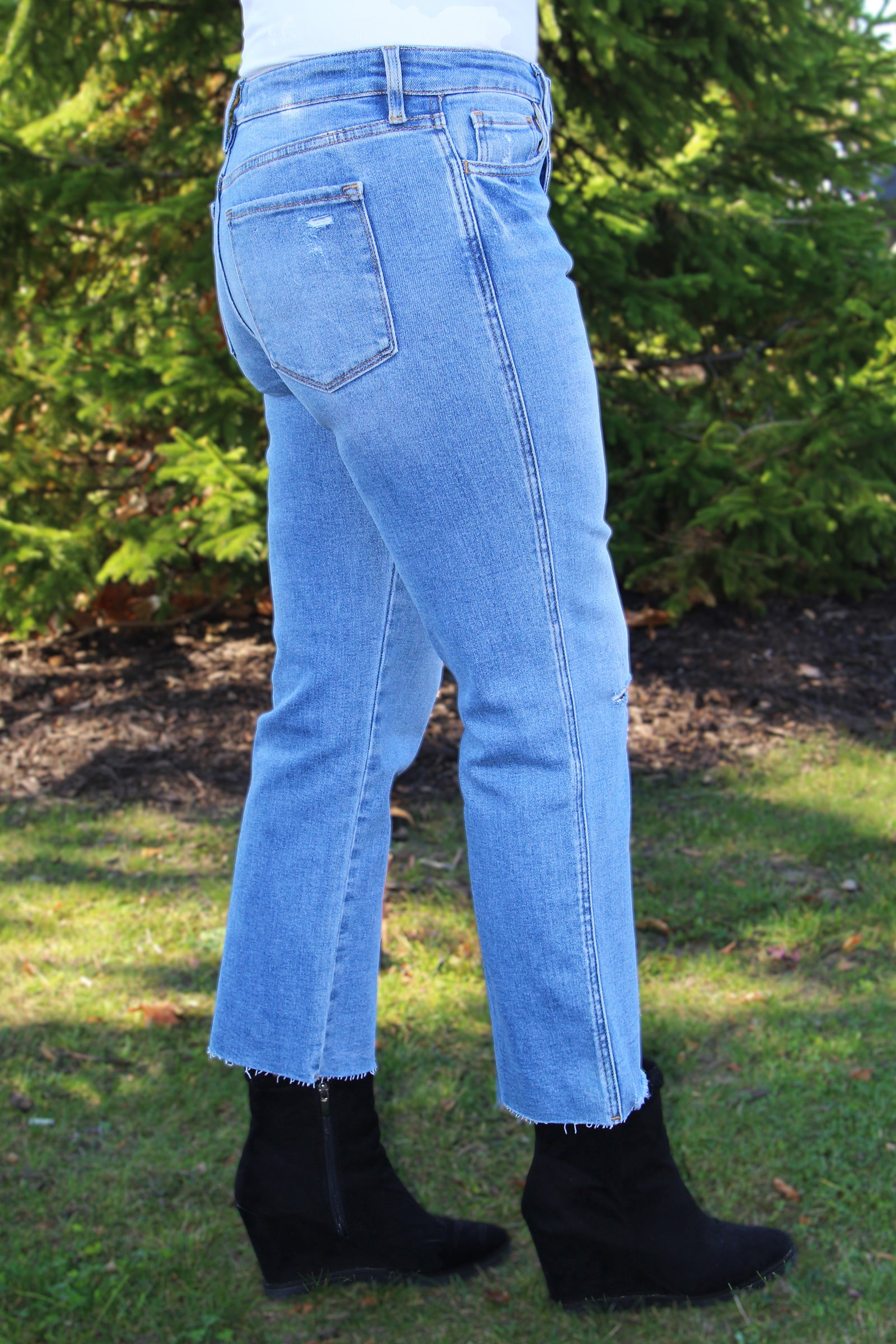 Distressed High Rise Slim Straight Jeans w/ Raw Hem